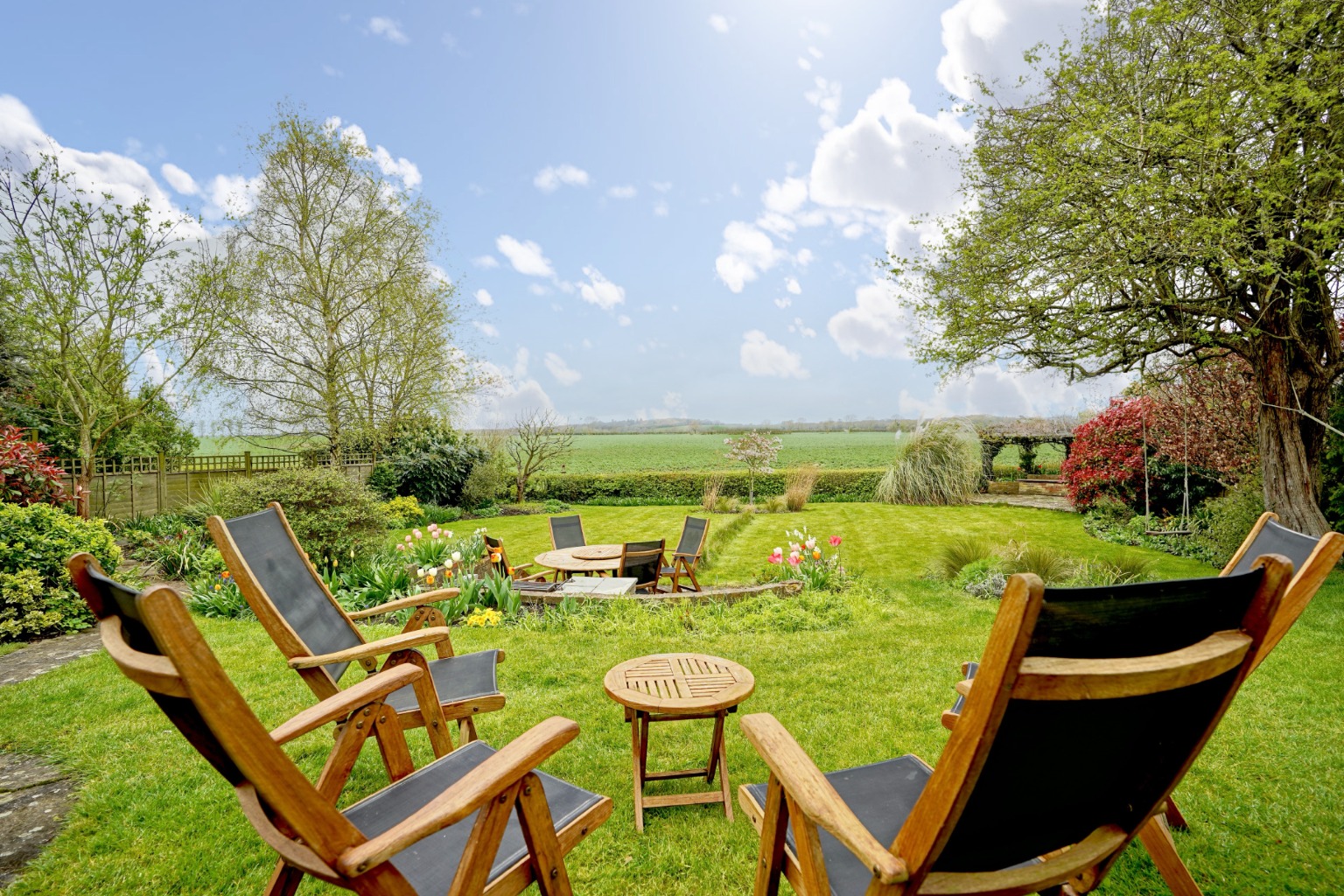 4 bed detached house for sale in Chapel Close, Huntingdon 3