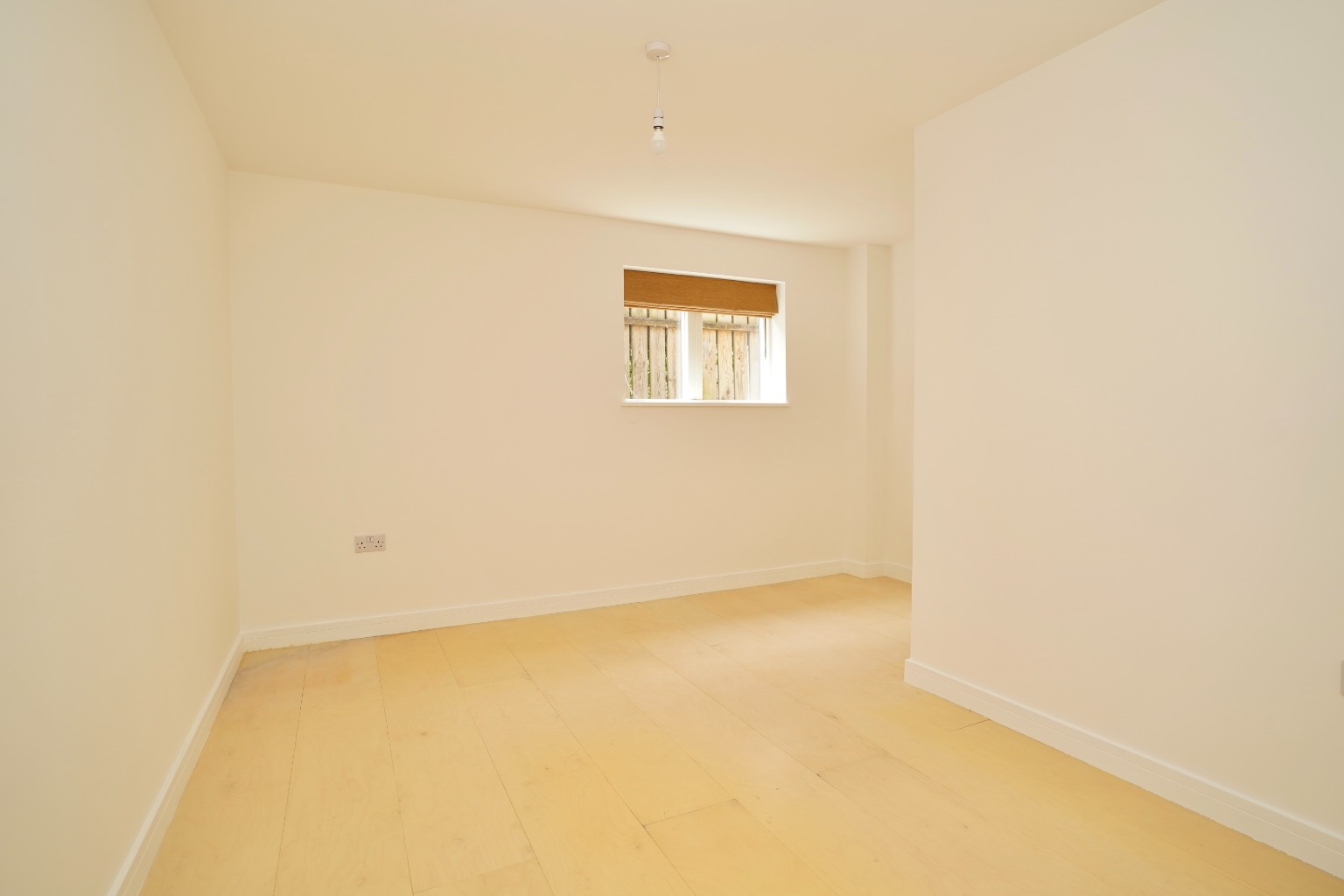 2 bed ground floor flat for sale in Fairfields Drive, Huntingdon  - Property Image 9