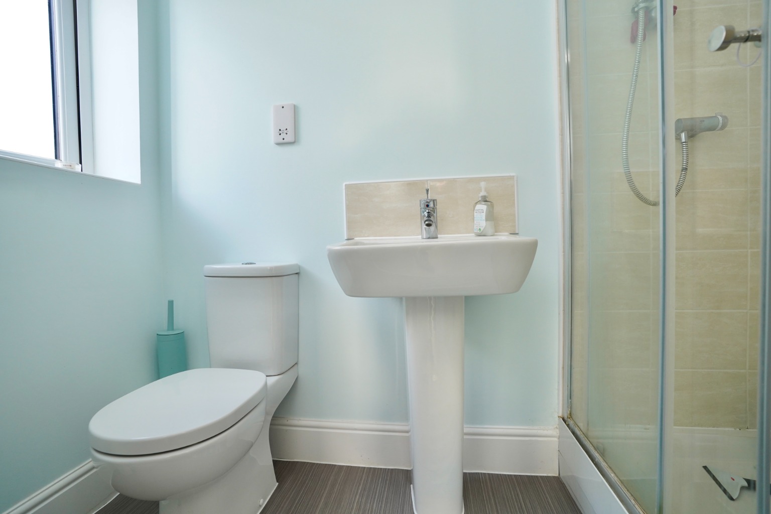 4 bed detached house for sale in Apple Tree Close, Huntingdon 7