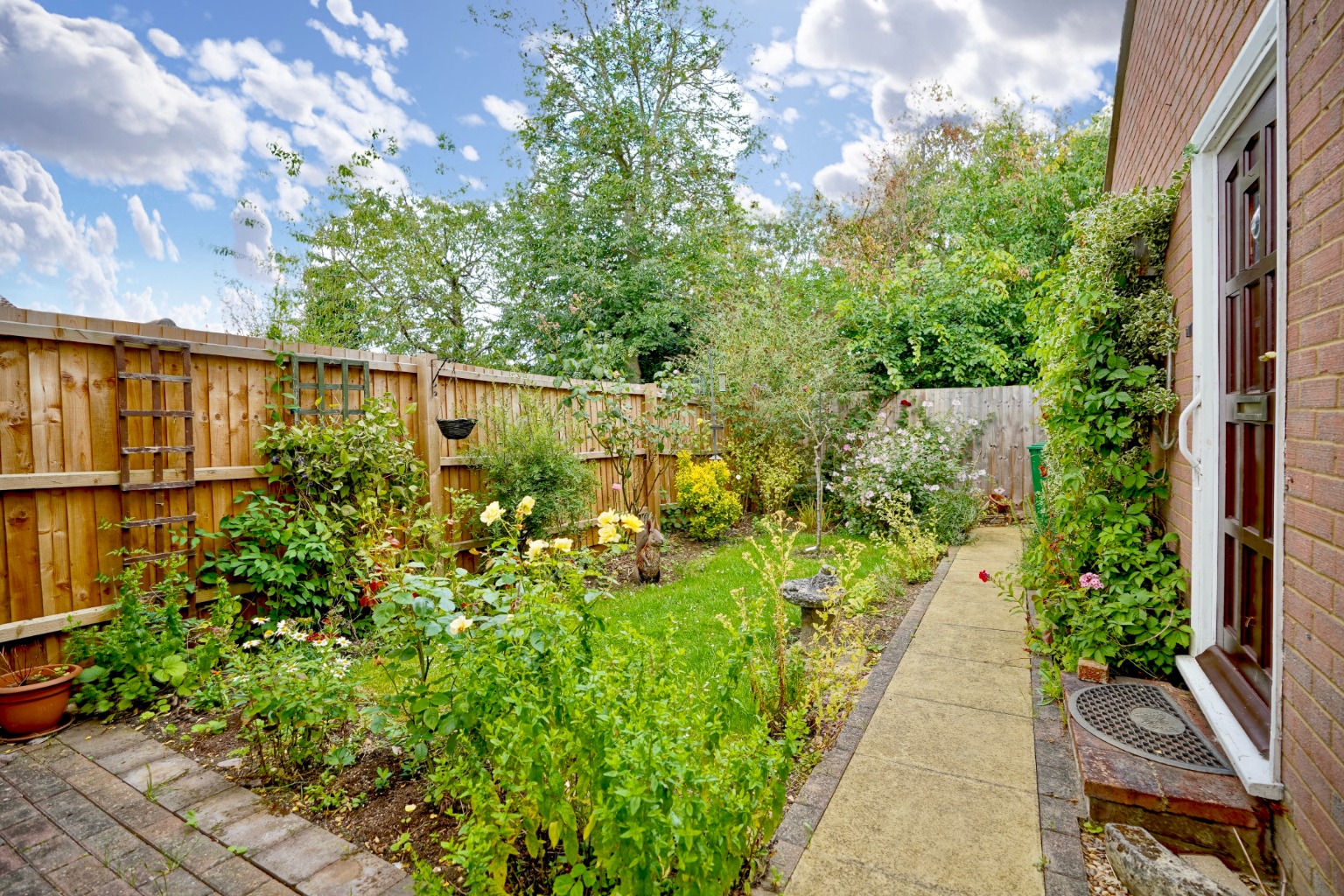 3 bed semi-detached house for sale in Morden Road, Cambridge  - Property Image 4