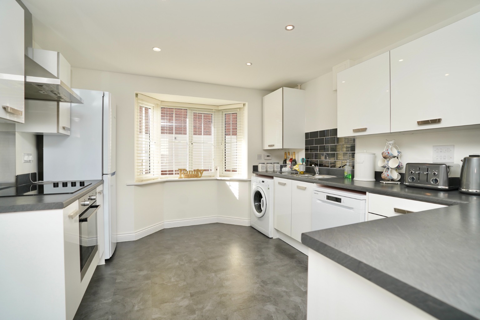 4 bed semi-detached house for sale in Cromwell Crescent, Cambridge 5