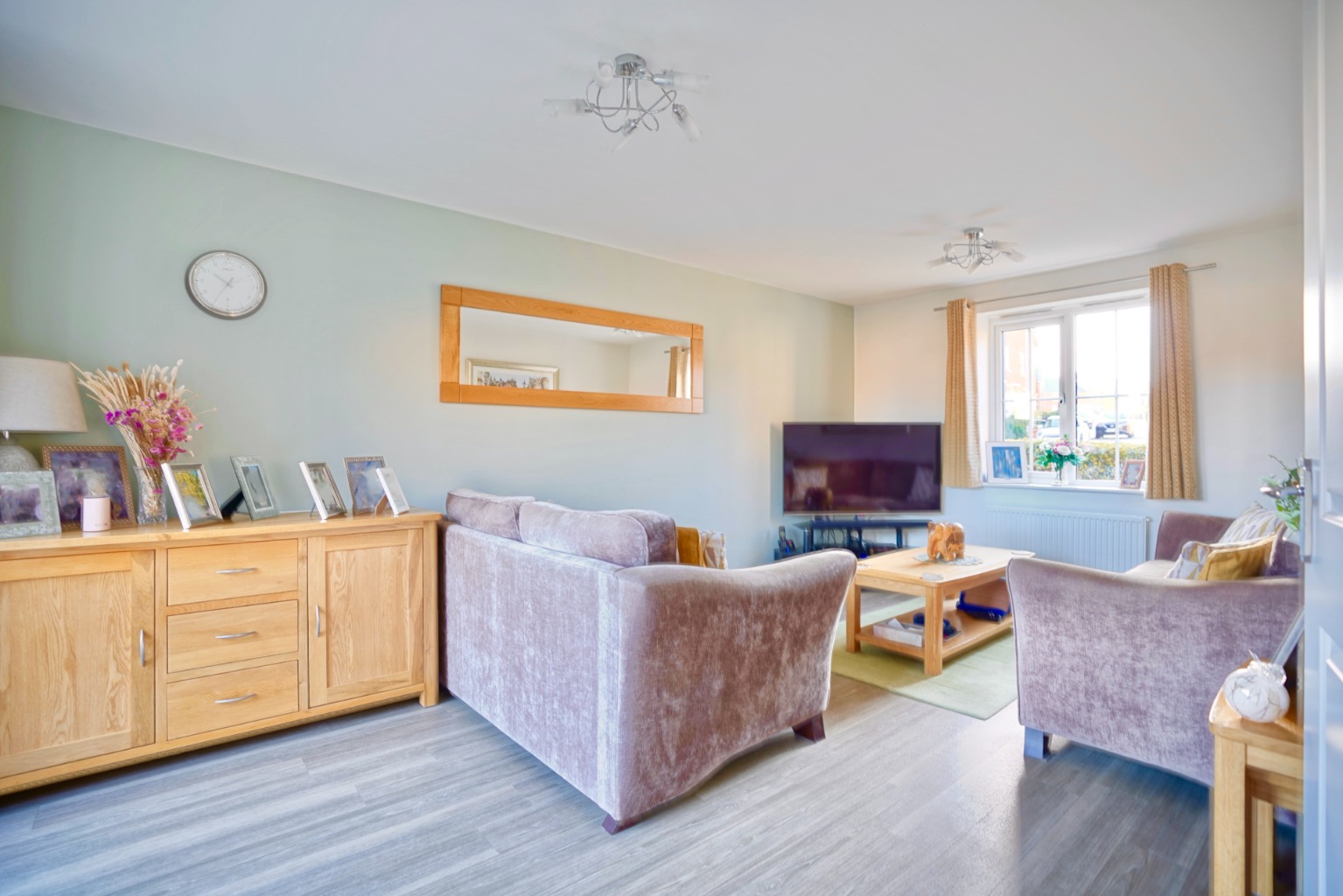 4 bed semi-detached house for sale in Cromwell Crescent, Cambridge  - Property Image 3