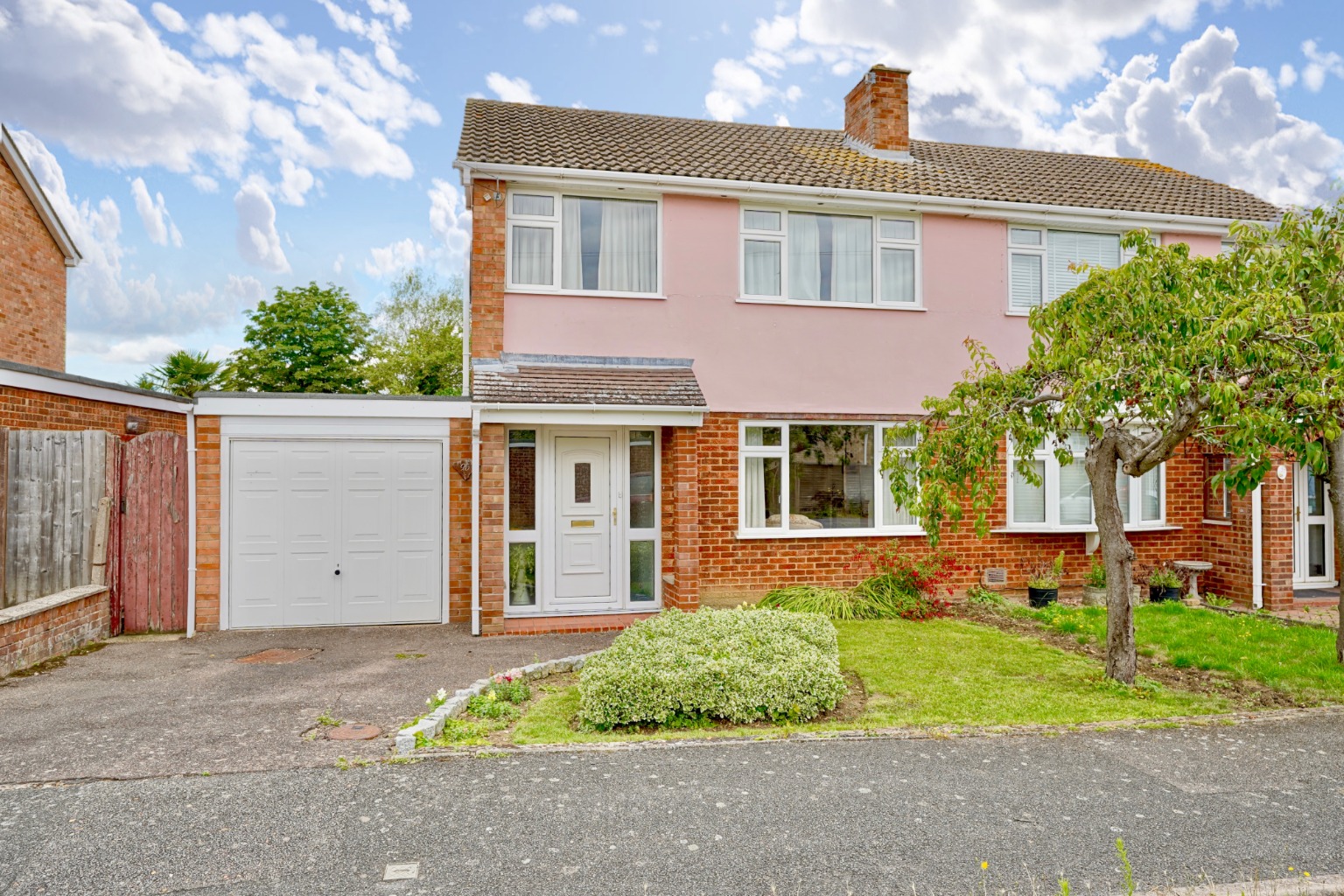 3 bed semi-detached house for sale in Hawthorn Way, St Ives  - Property Image 1