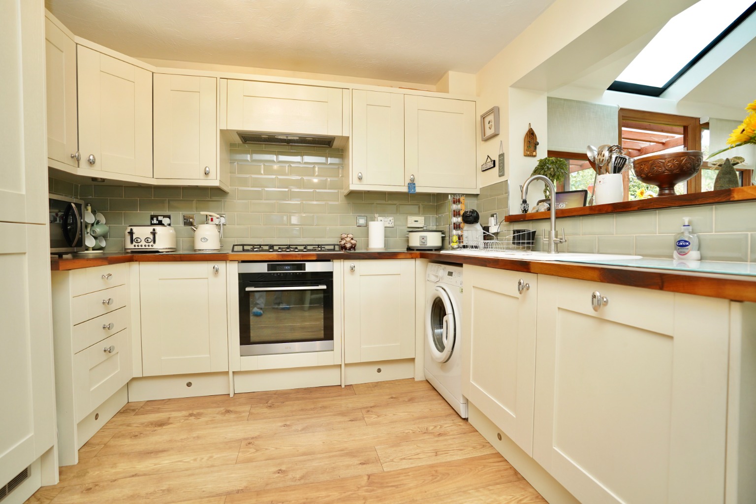3 bed detached house for sale in Parkgate, Huntingdon  - Property Image 11
