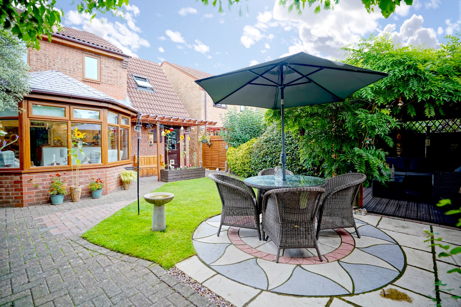 3 bed detached house for sale in Parkgate, Huntingdon 12