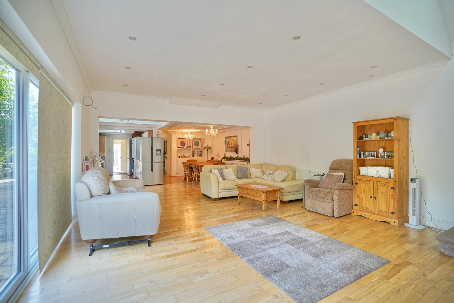 5 bed detached house for sale in Feoffees Road, Huntingdon  - Property Image 3
