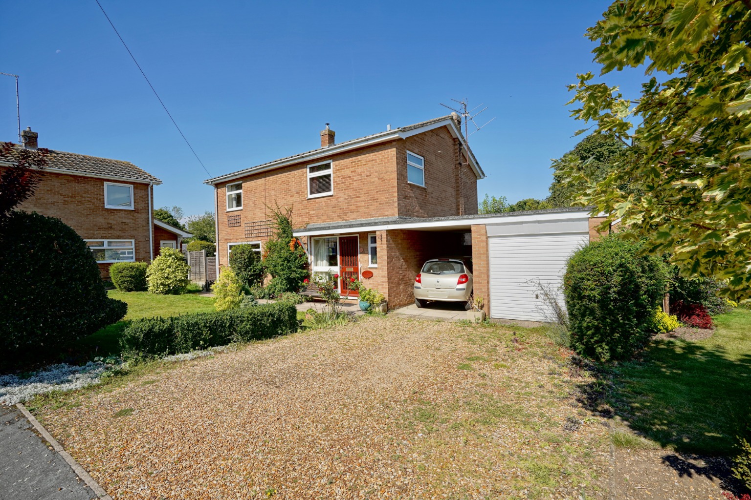 4 bed detached house for sale in St Johns Place, Huntingdon  - Property Image 1