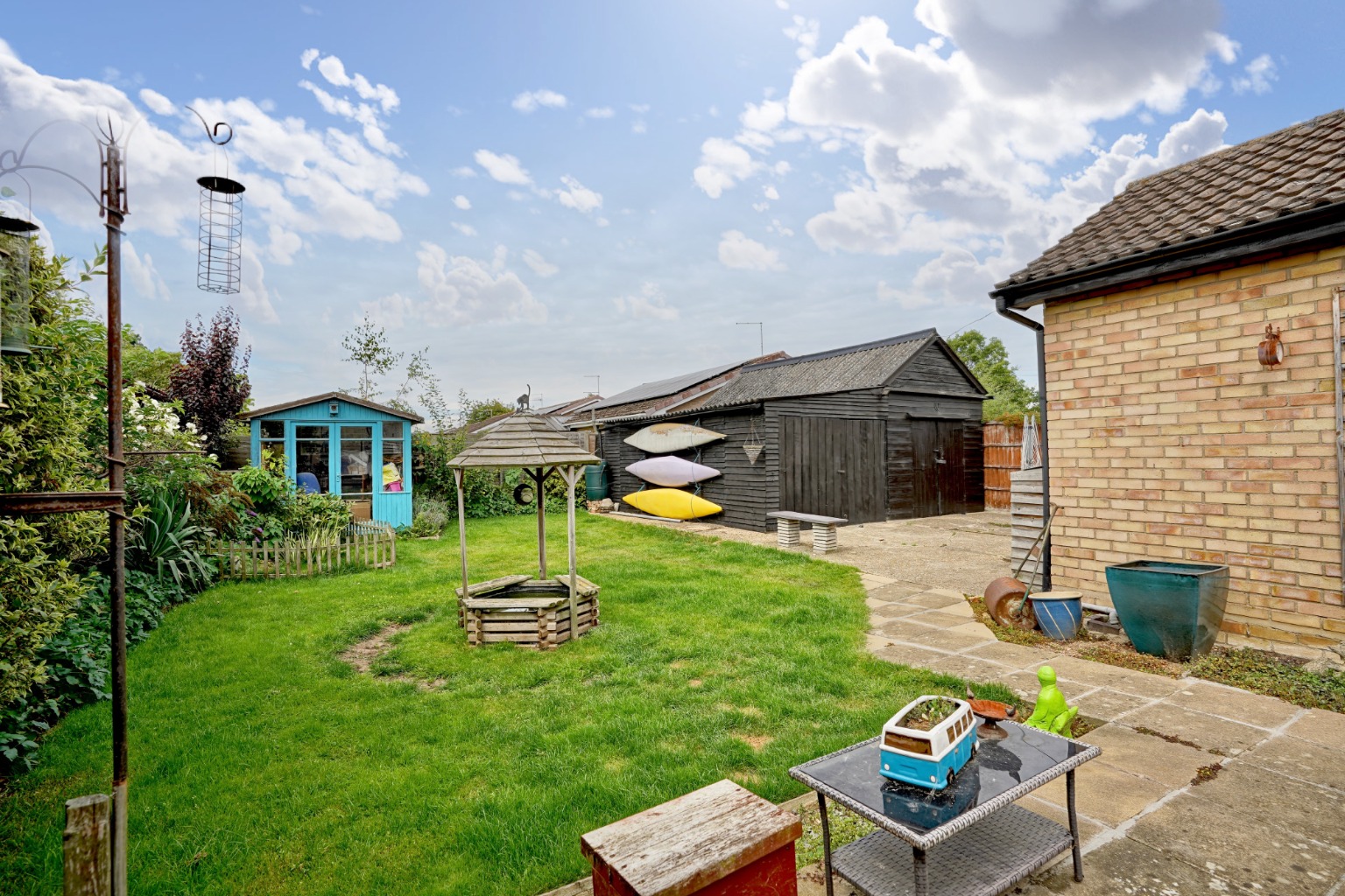 4 bed detached bungalow for sale in Parkhall Road, Huntingdon 3