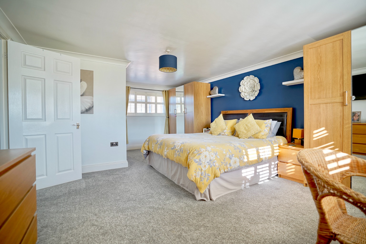 4 bed semi-detached house for sale in Coldhams South, Huntingdon  - Property Image 5