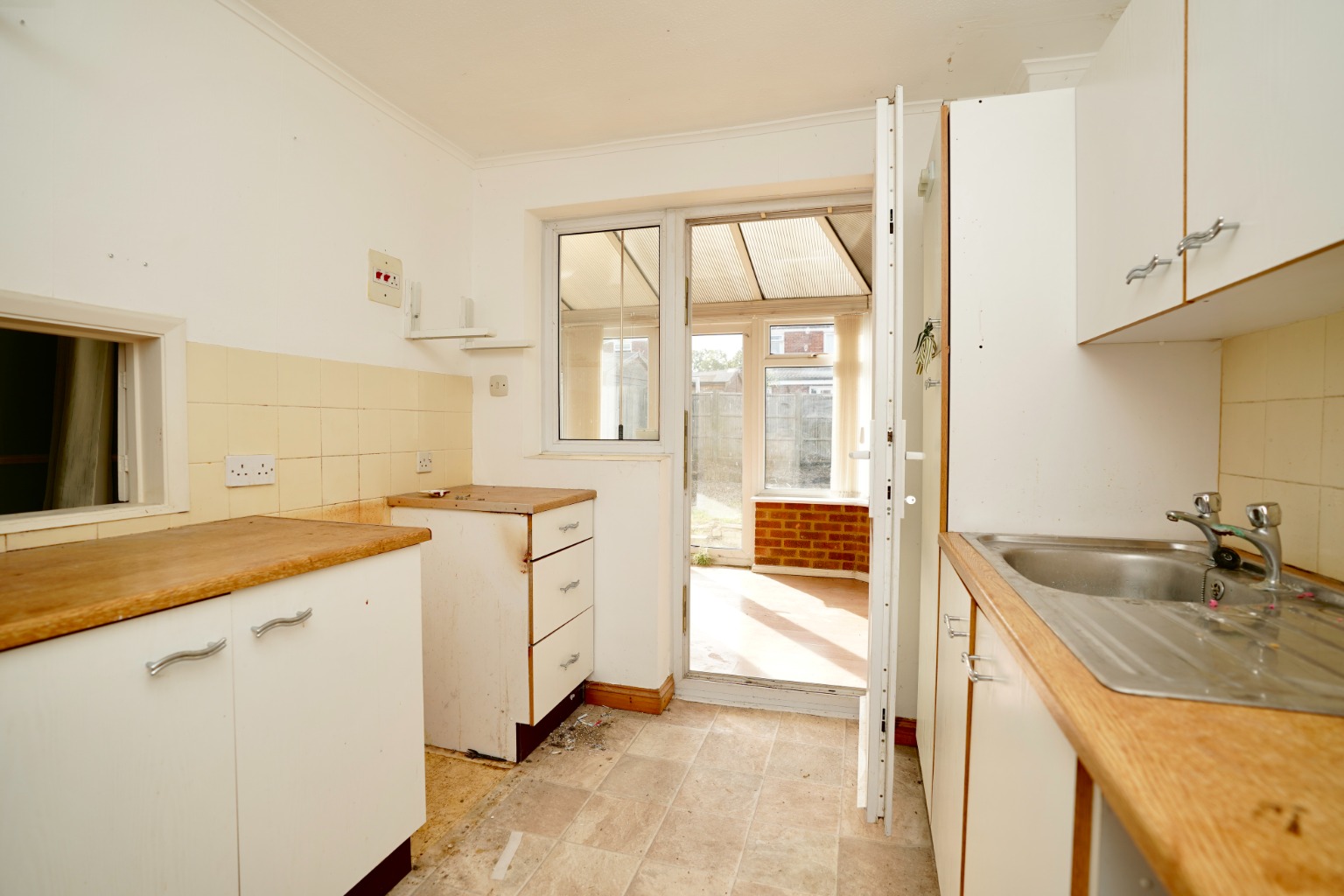 3 bed semi-detached house for sale in Wellington Avenue, St Ives  - Property Image 3