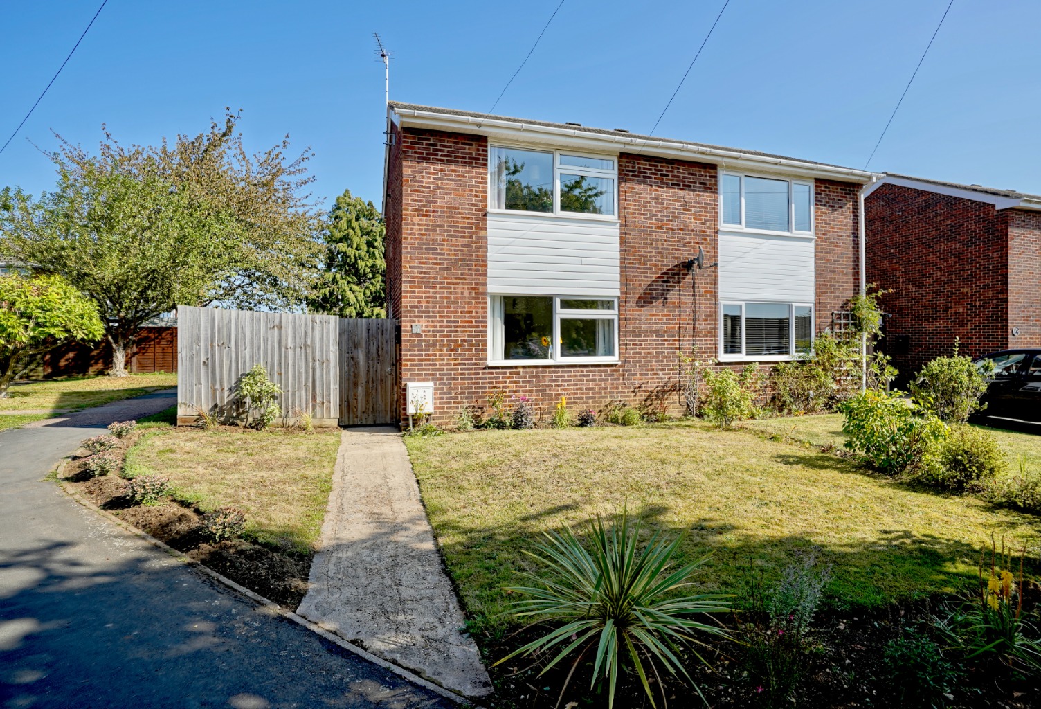 2 bed semi-detached house for sale in Rookery Place, Huntingdon - Property Image 1