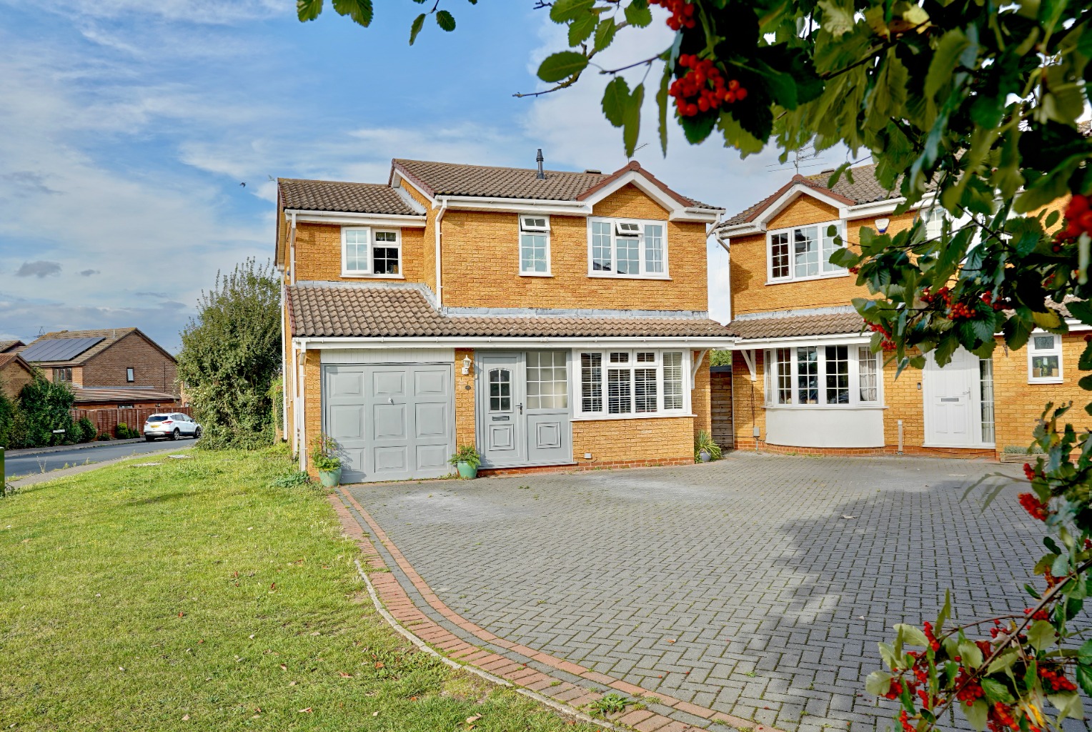 4 bed detached house for sale in Wertheim Way, Huntingdon  - Property Image 1