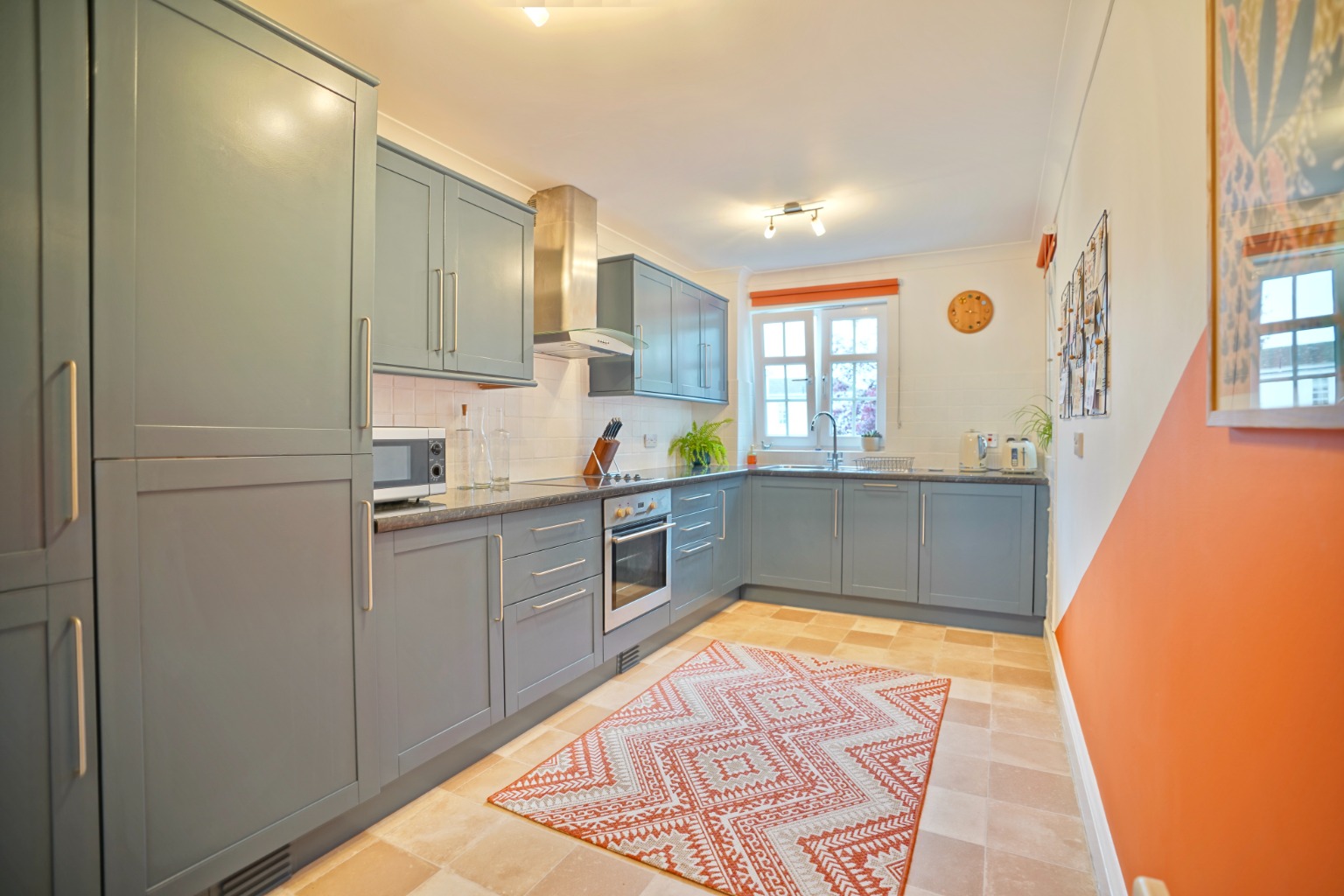 2 bed flat for sale in Chestnut Grove, Huntingdon  - Property Image 3