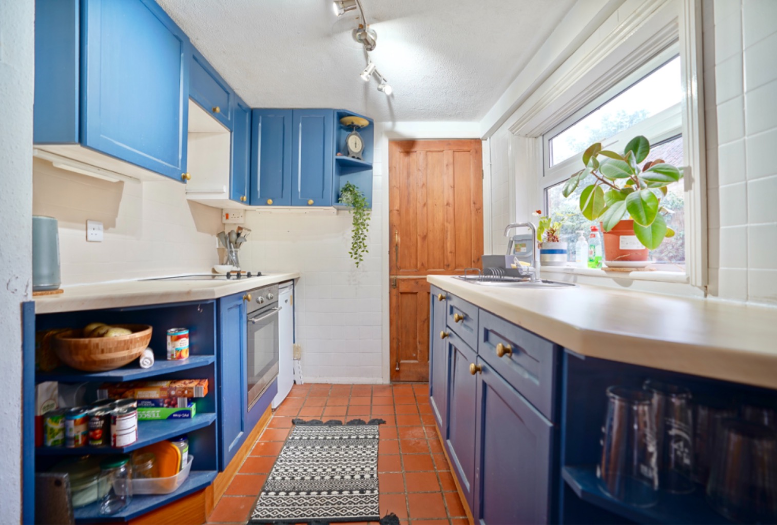 2 bed terraced house for sale in High Street, Huntingdon  - Property Image 4