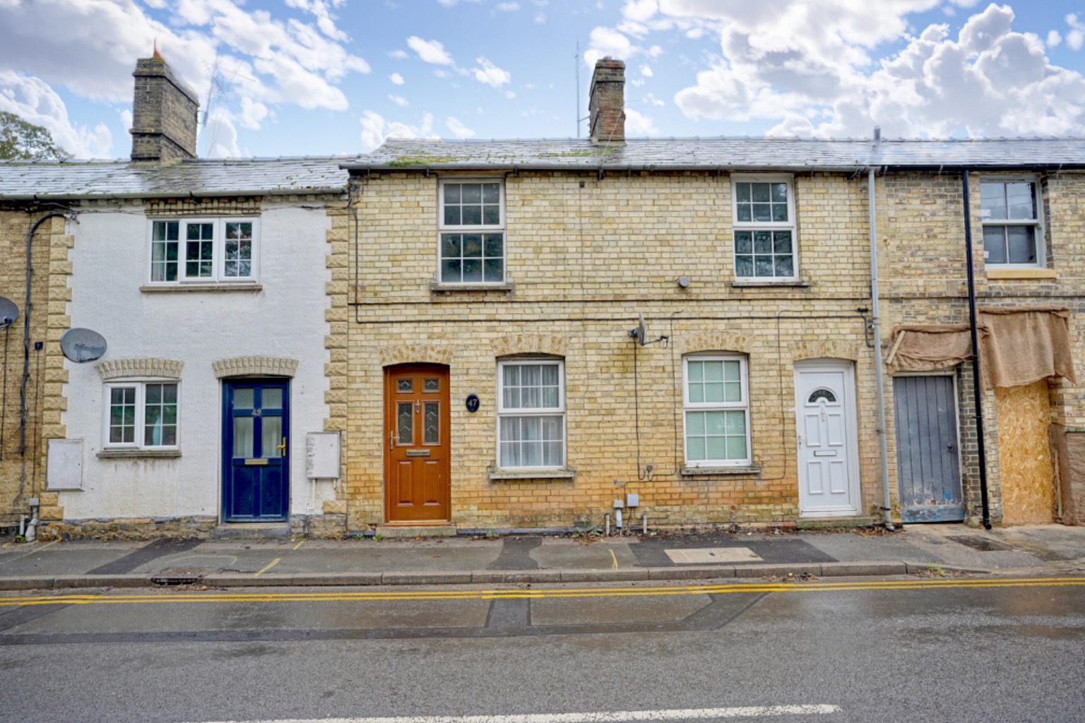 2 bed terraced house for sale in High Street, Huntingdon  - Property Image 1