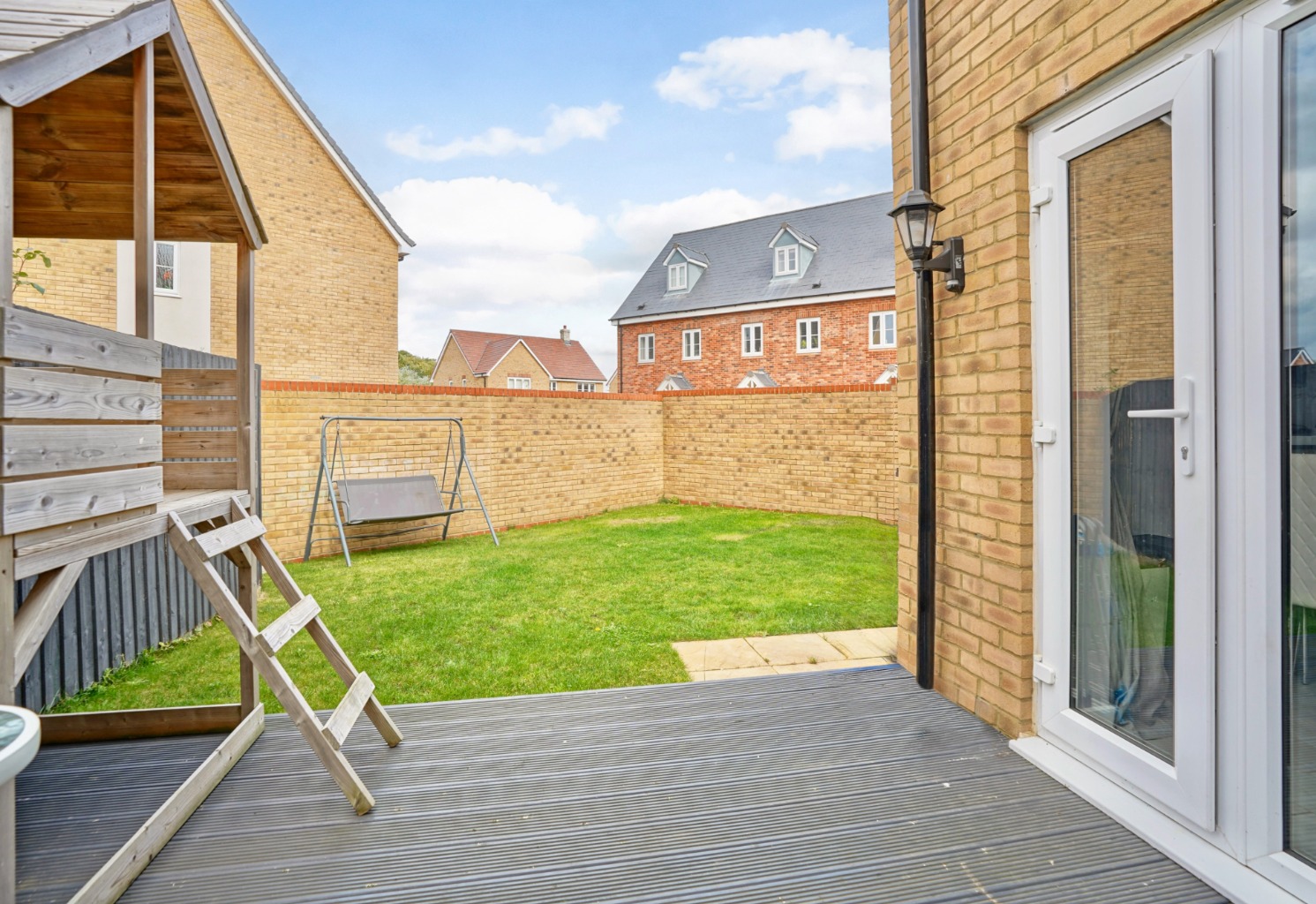 3 bed end of terrace house for sale in Gardener Crescent, Huntingdon  - Property Image 12