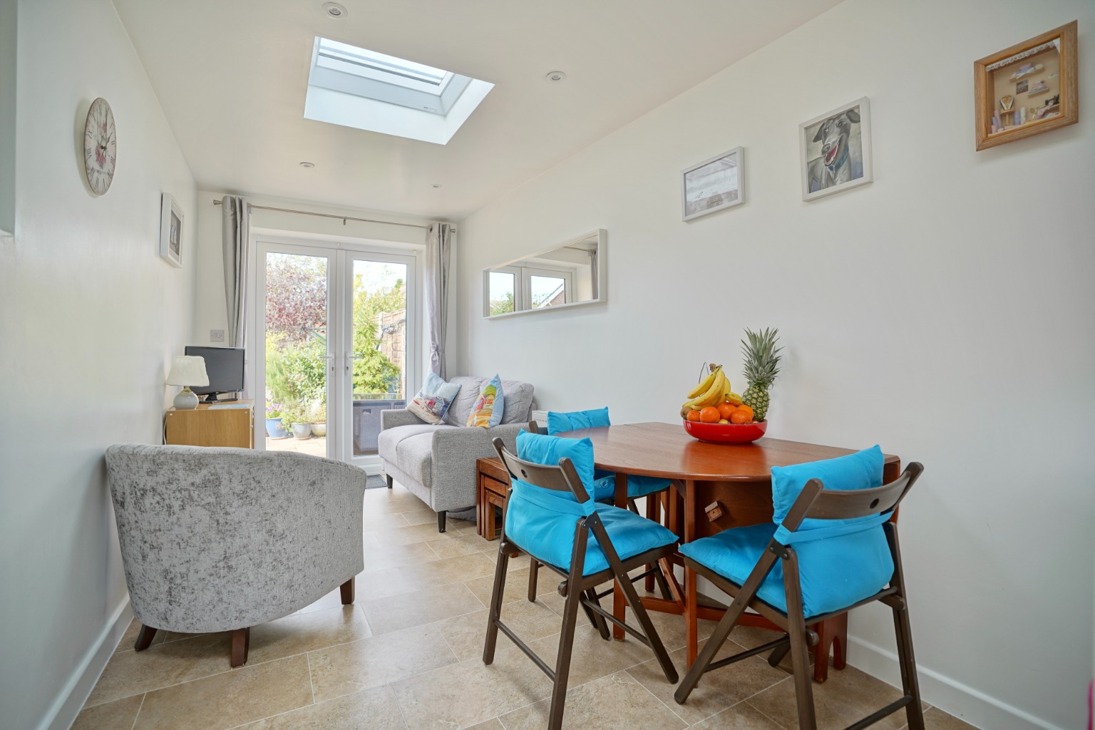 2 bed bungalow for sale in Headlands, Huntingdon 7