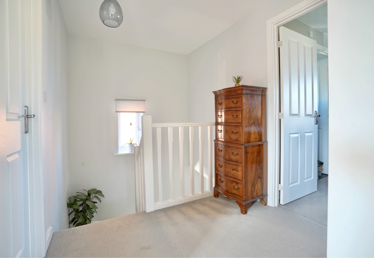 3 bed detached house for sale in Bloomfield Drive, Huntingdon 5