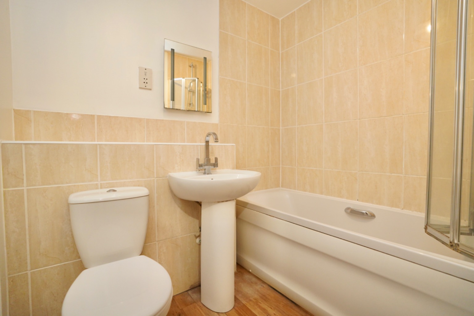 2 bed ground floor flat for sale in North Lodge Drive, Cambridge  - Property Image 8