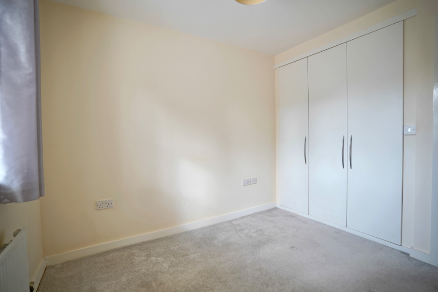 2 bed ground floor flat for sale in North Lodge Drive, Cambridge 5