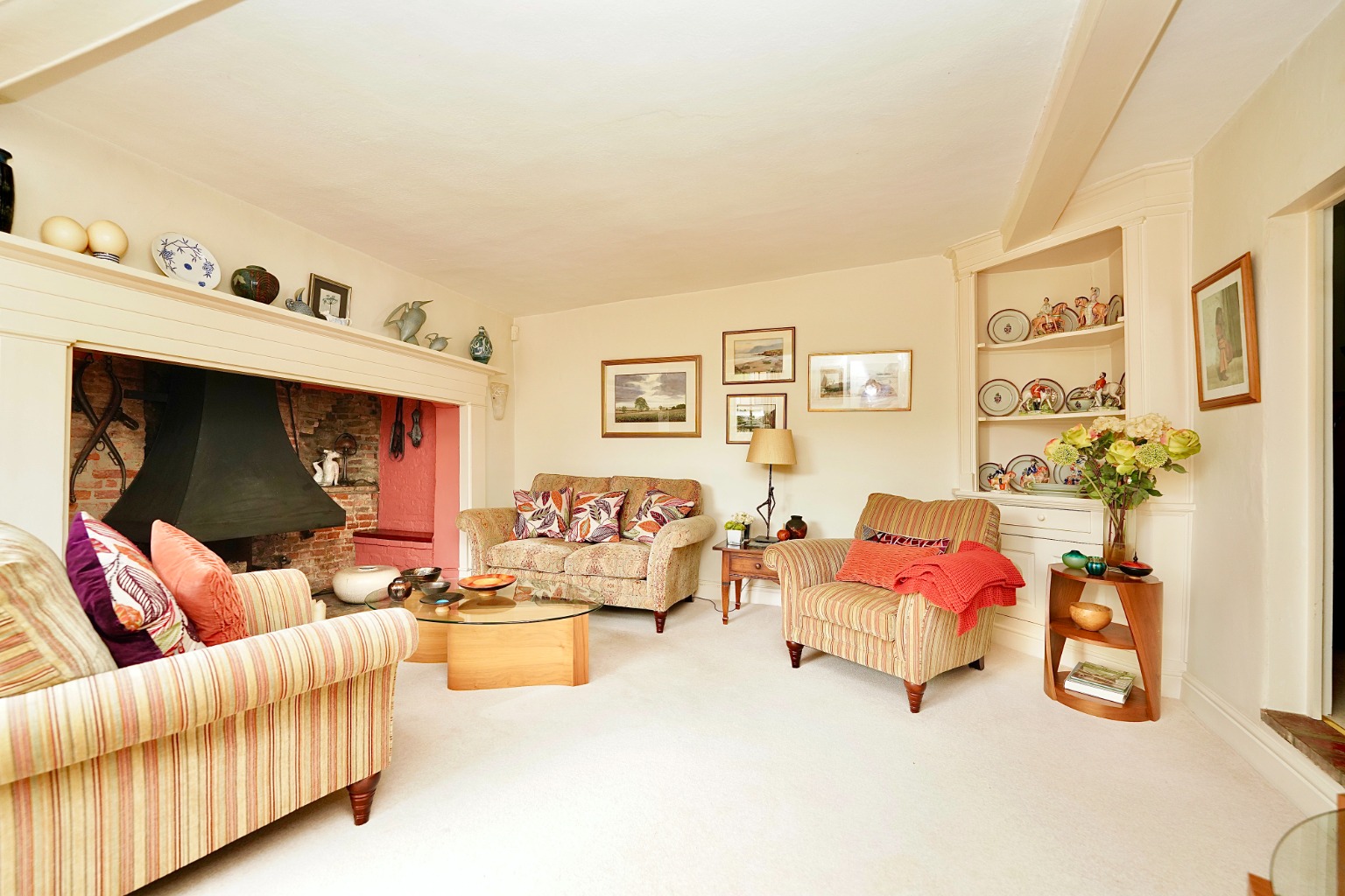 4 bed semi-detached house for sale in High Street, Huntingdon  - Property Image 10