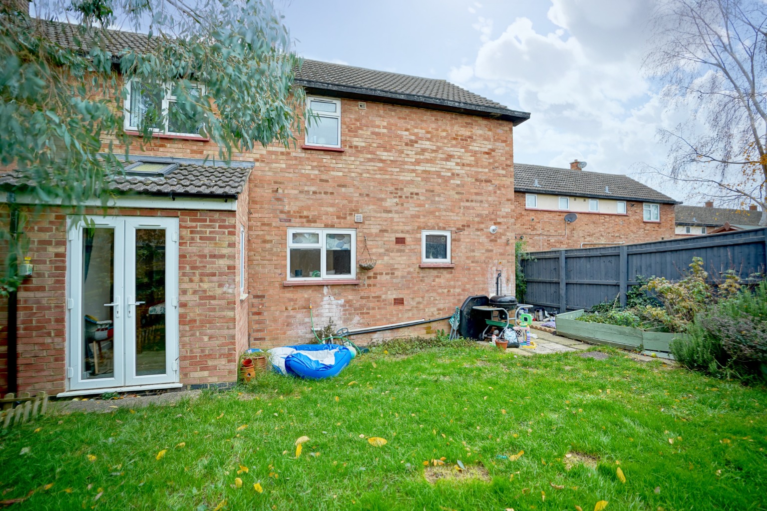 4 bed semi-detached house for sale in Churchill Avenue, Huntingdon 13