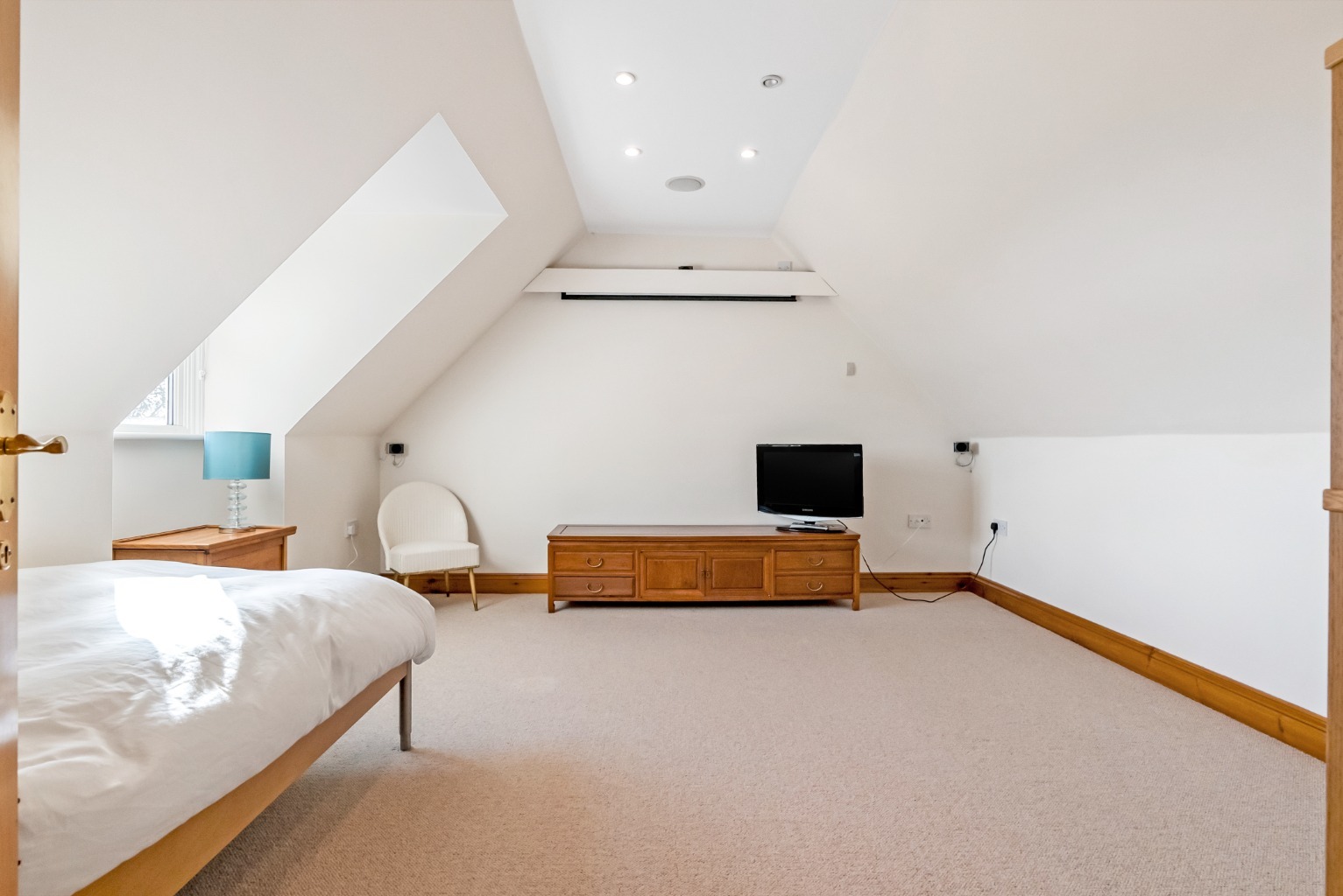 5 bed detached house for sale in Church End, Huntingdon 12