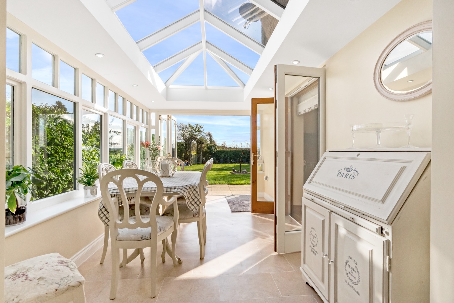 5 bed detached house for sale in Church End, Huntingdon 1