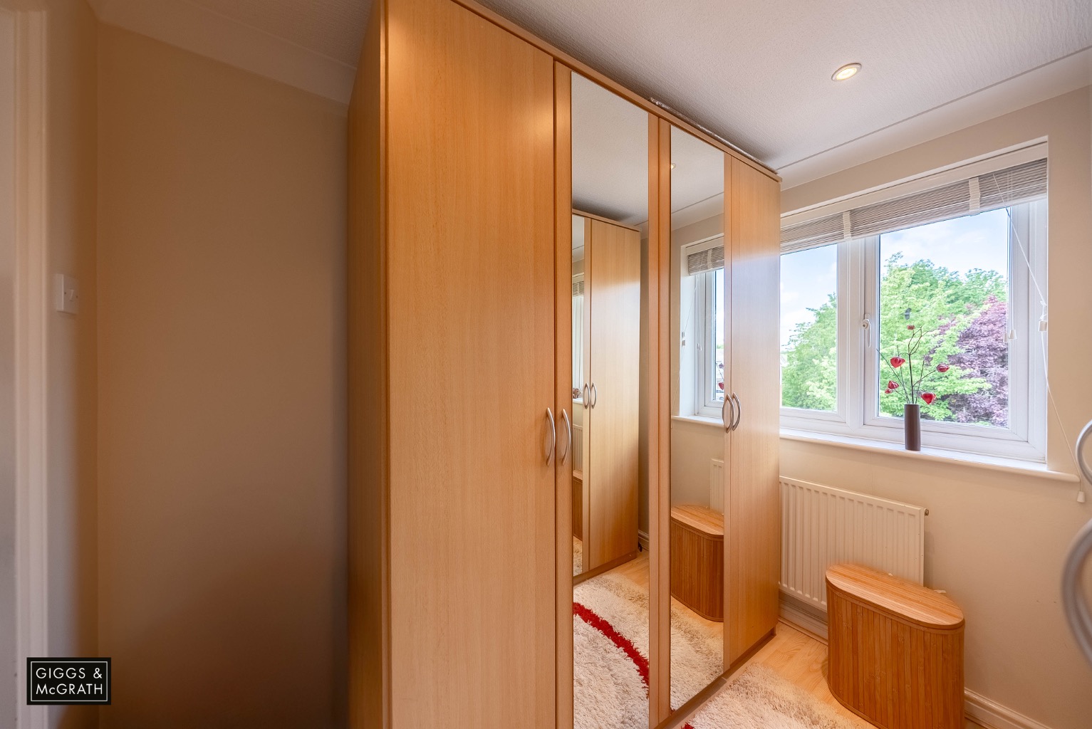 3 bed link detached house for sale in Hillfield, Huntingdon 12