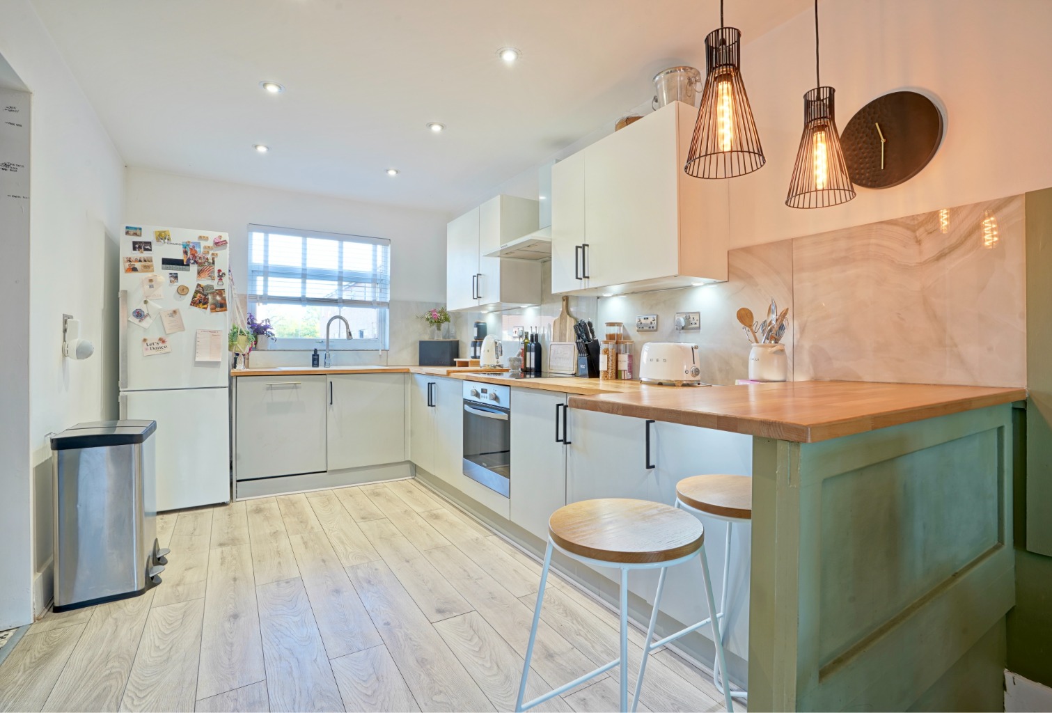 3 bed terraced house for sale in Merton Walk, Huntingdon - Property Image 1