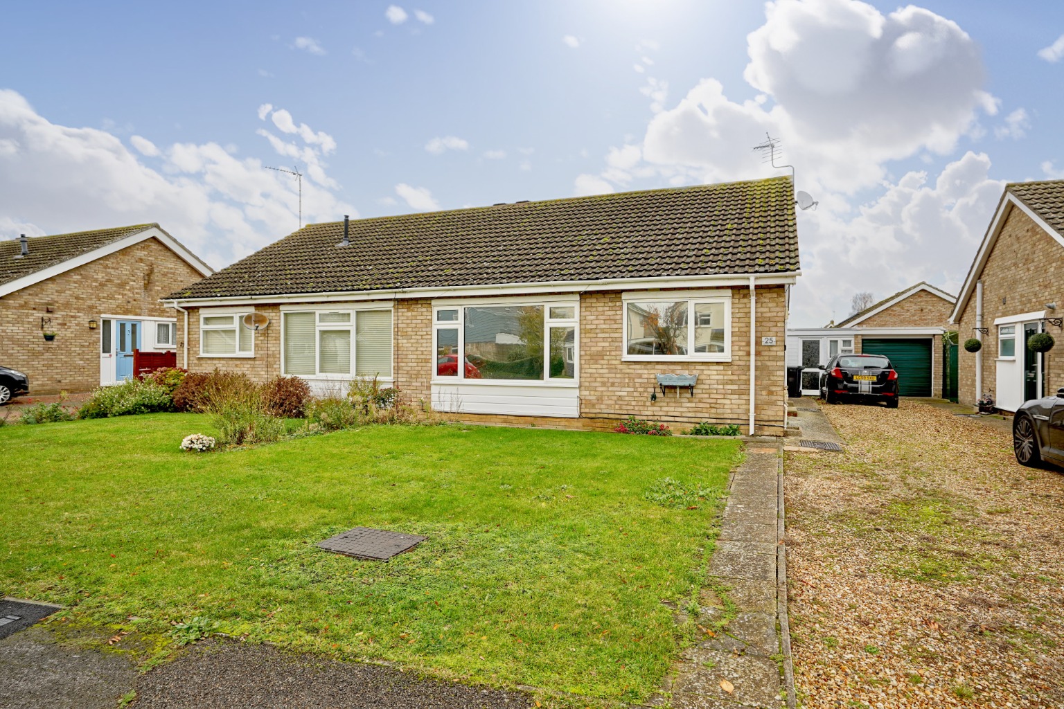 2 bed semi-detached bungalow for sale in Ashton Close, St Ives - Property Image 1