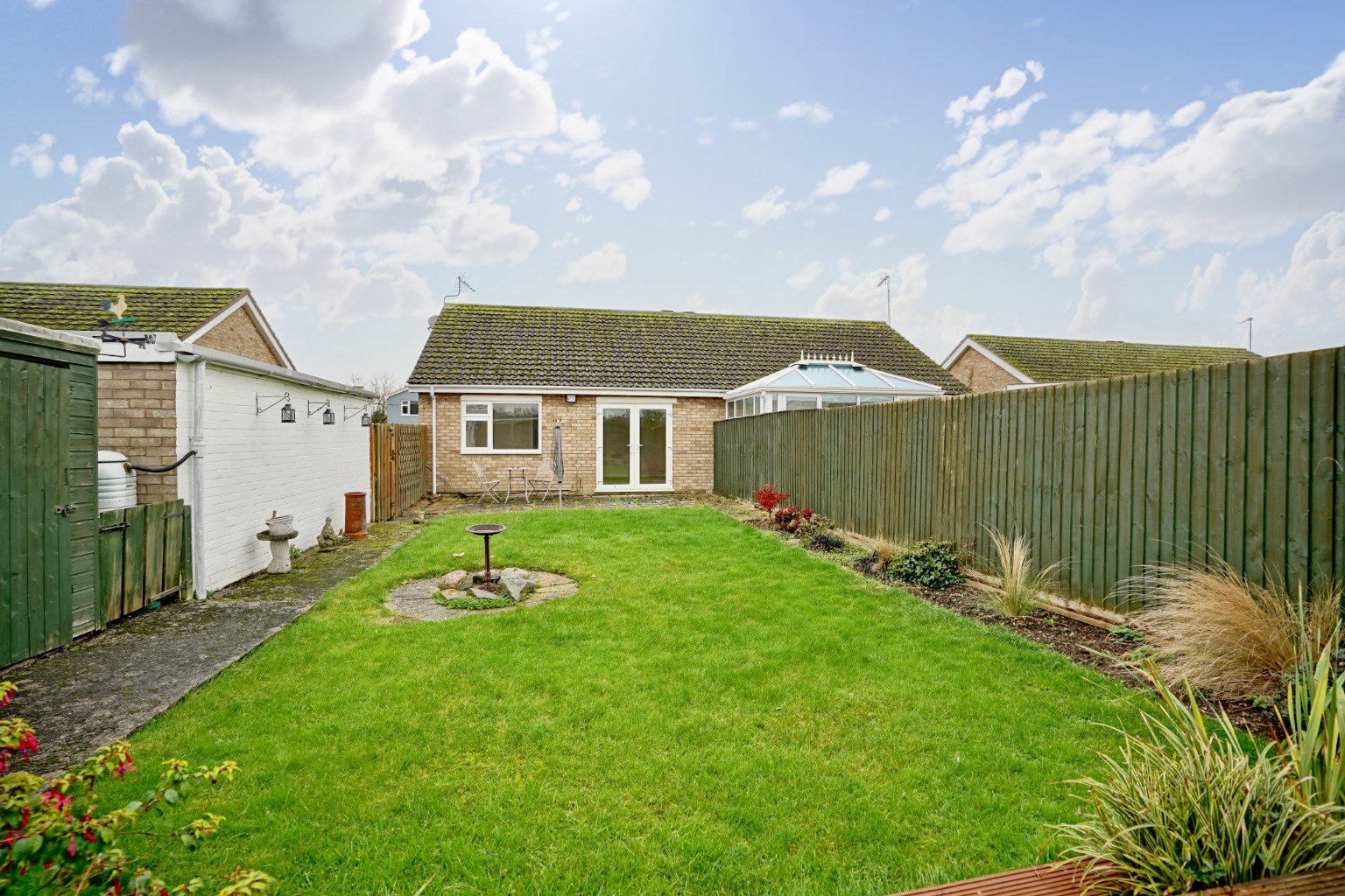 2 bed semi-detached bungalow for sale in Ashton Close, St. Ives 3