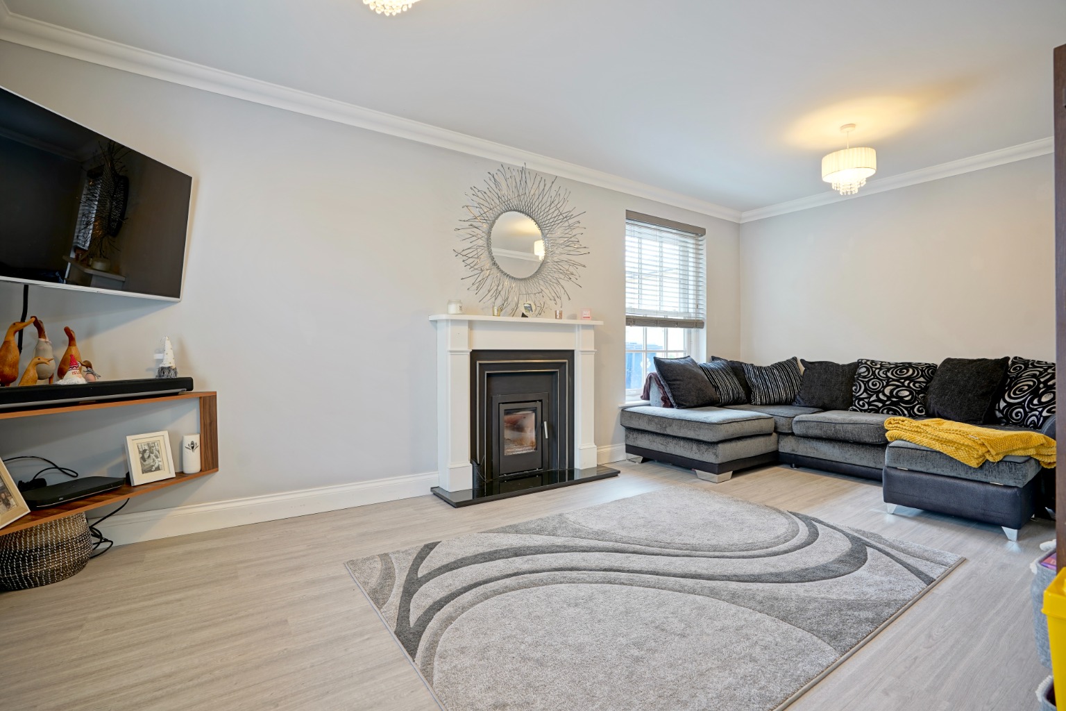 4 bed link detached house for sale in Horsfall Road, Huntingdon  - Property Image 3