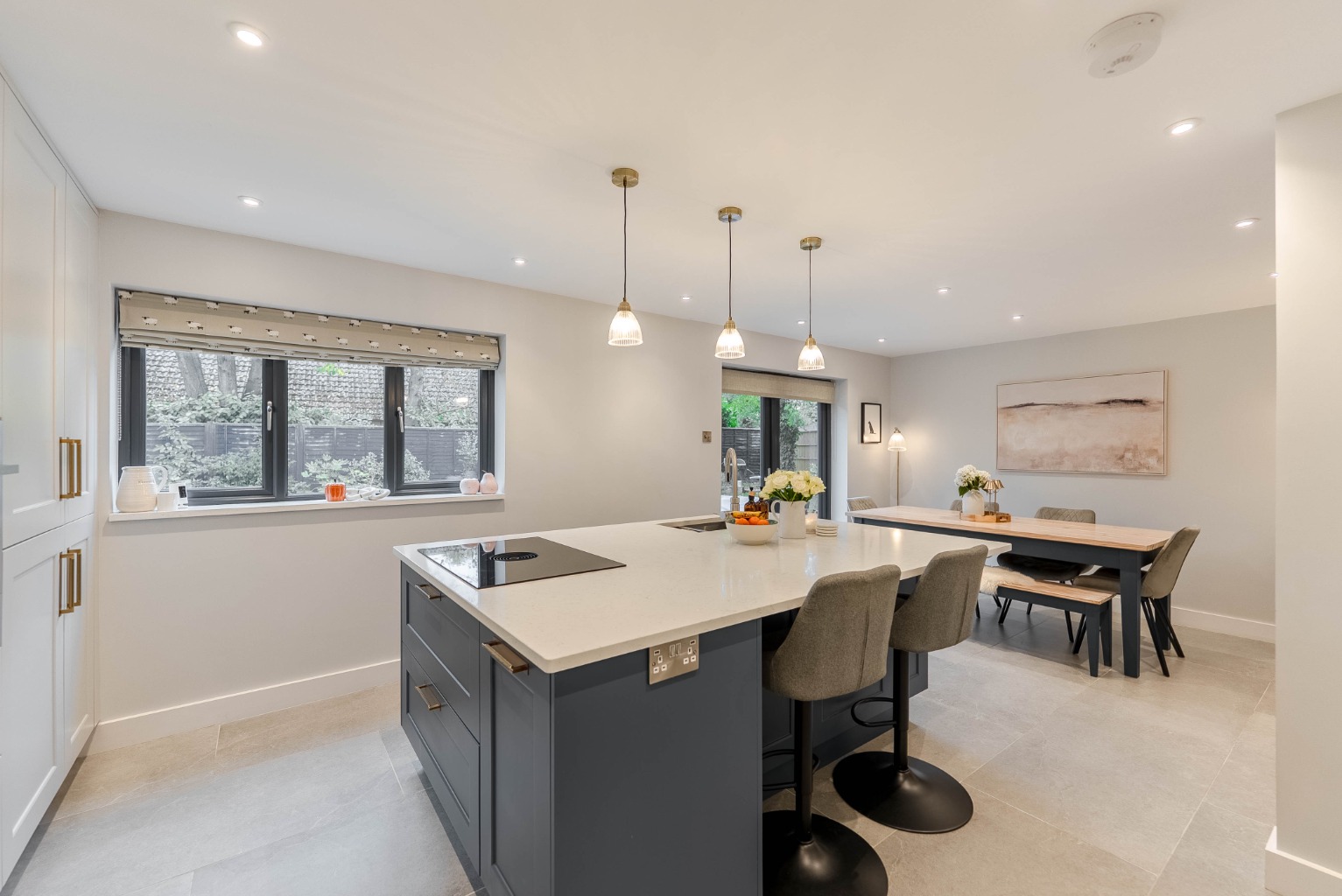 4 bed detached house for sale in Scotts Close, Cambridgeshire  - Property Image 3