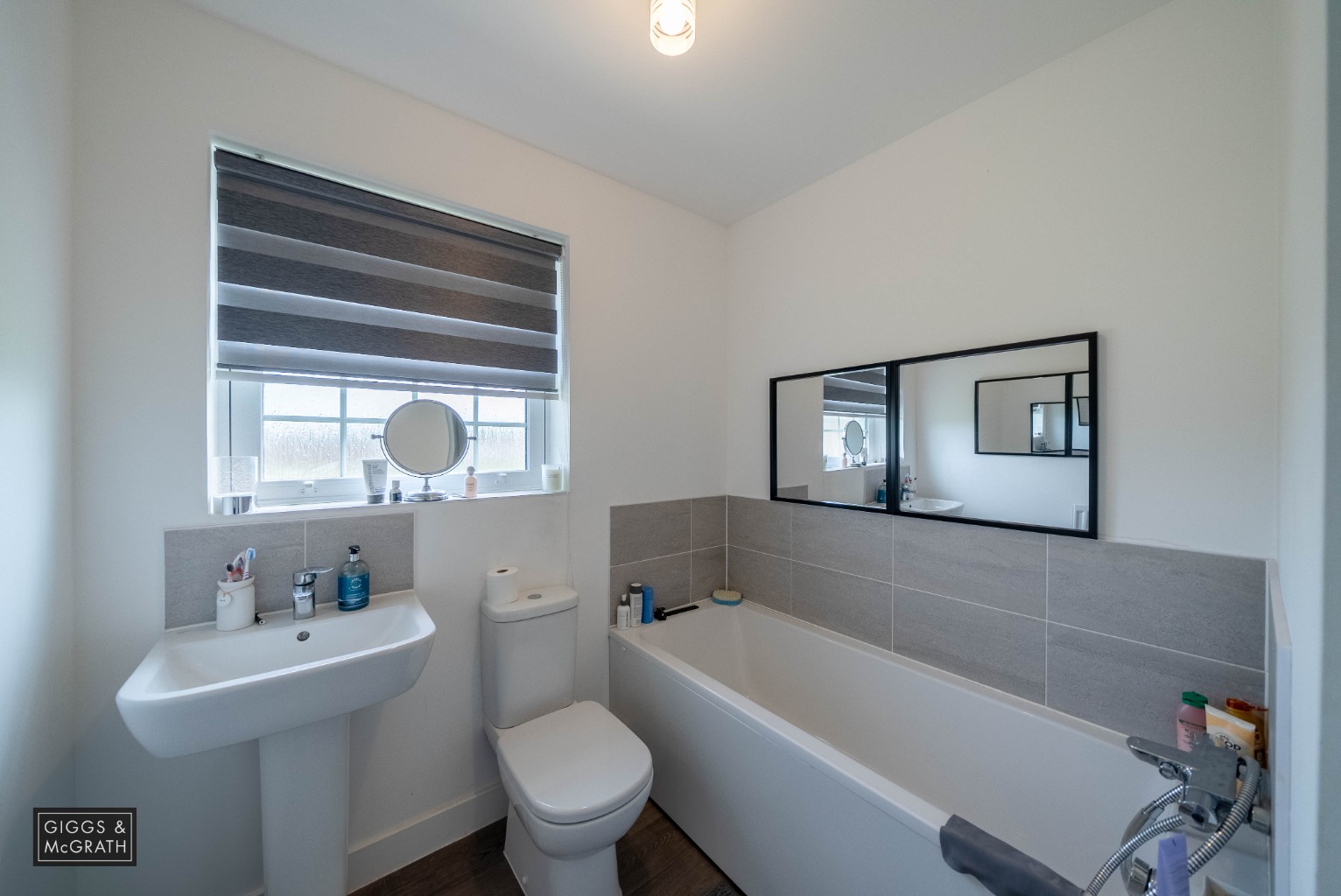 4 bed end of terrace house for sale in Central Avenue, Cambridgeshire 14