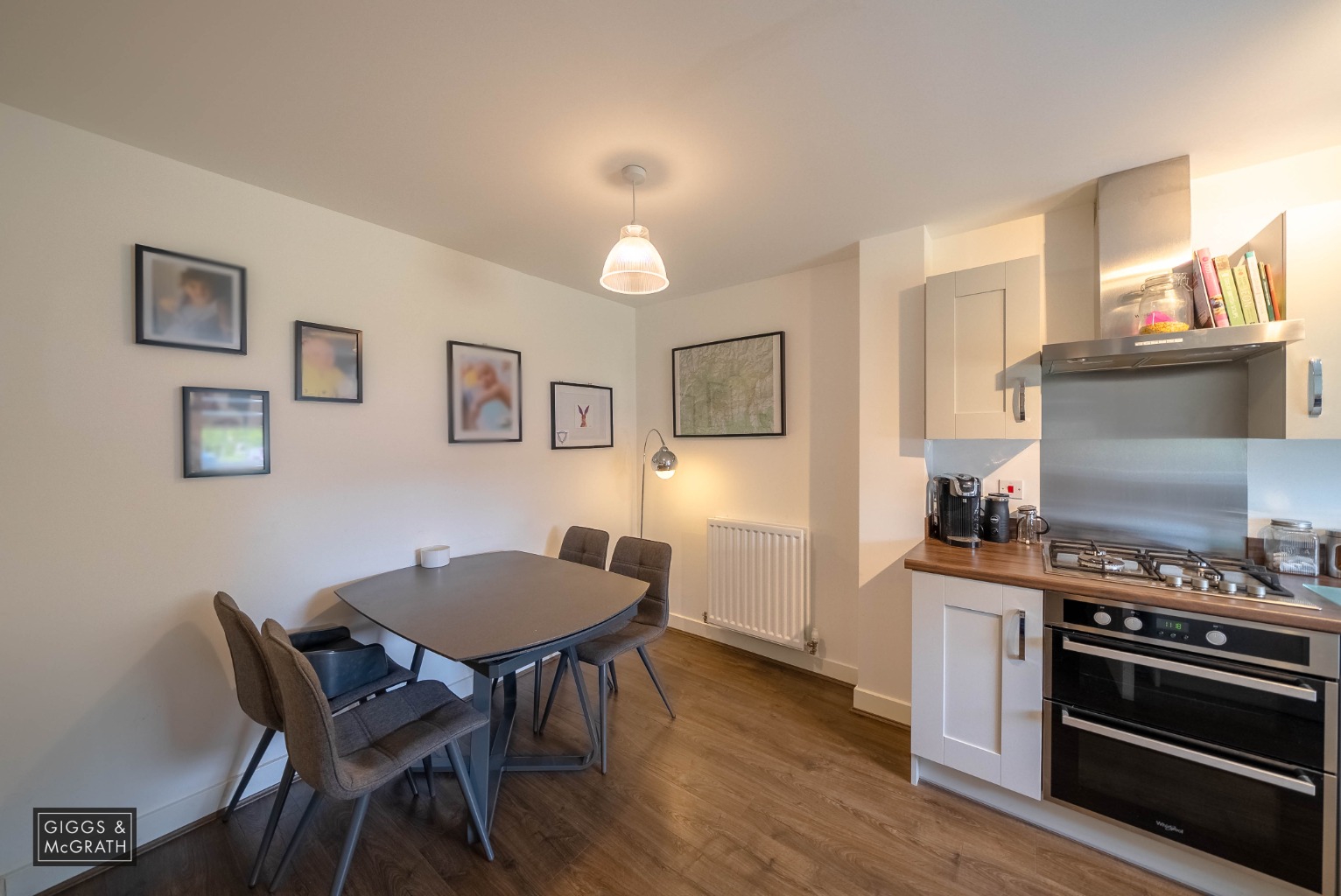 4 bed end of terrace house for sale in Central Avenue, Cambridgeshire 7