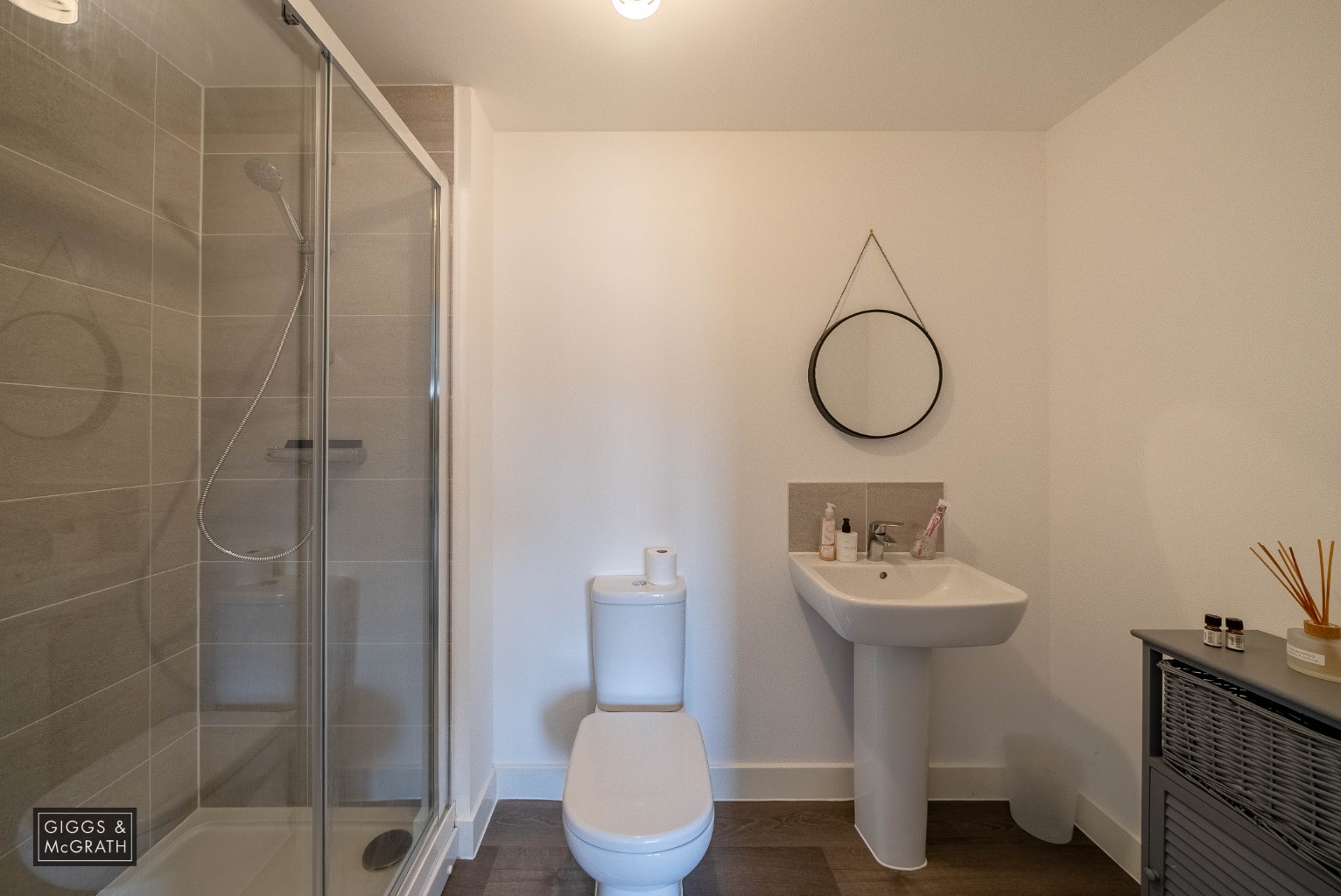 4 bed end of terrace house for sale in Central Avenue, Cambridgeshire 11