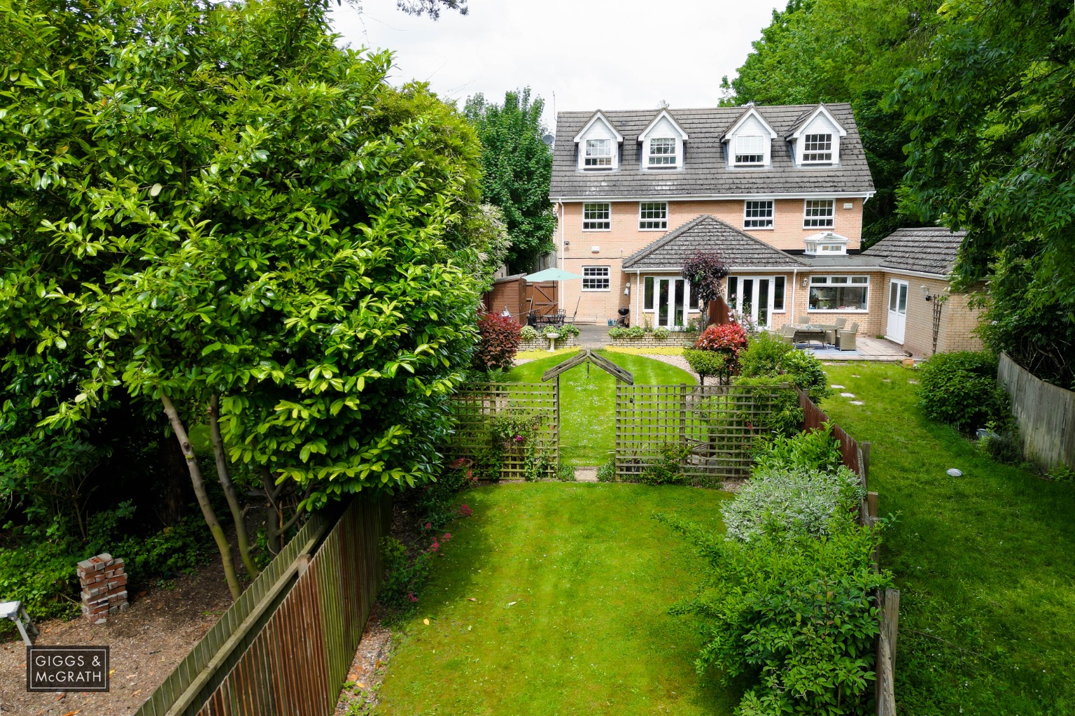 4 bed semi-detached house for sale in Burrows Drive, Huntingdon  - Property Image 17