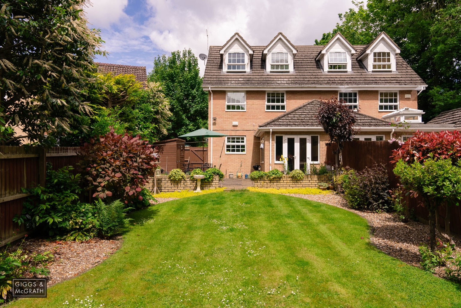 4 bed semi-detached house for sale in Burrows Drive, Huntingdon  - Property Image 1