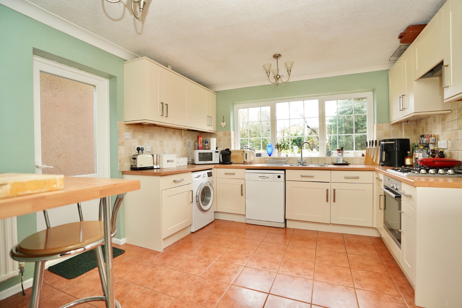 4 bed detached house for sale in Hollidays Road, Huntingdon 2
