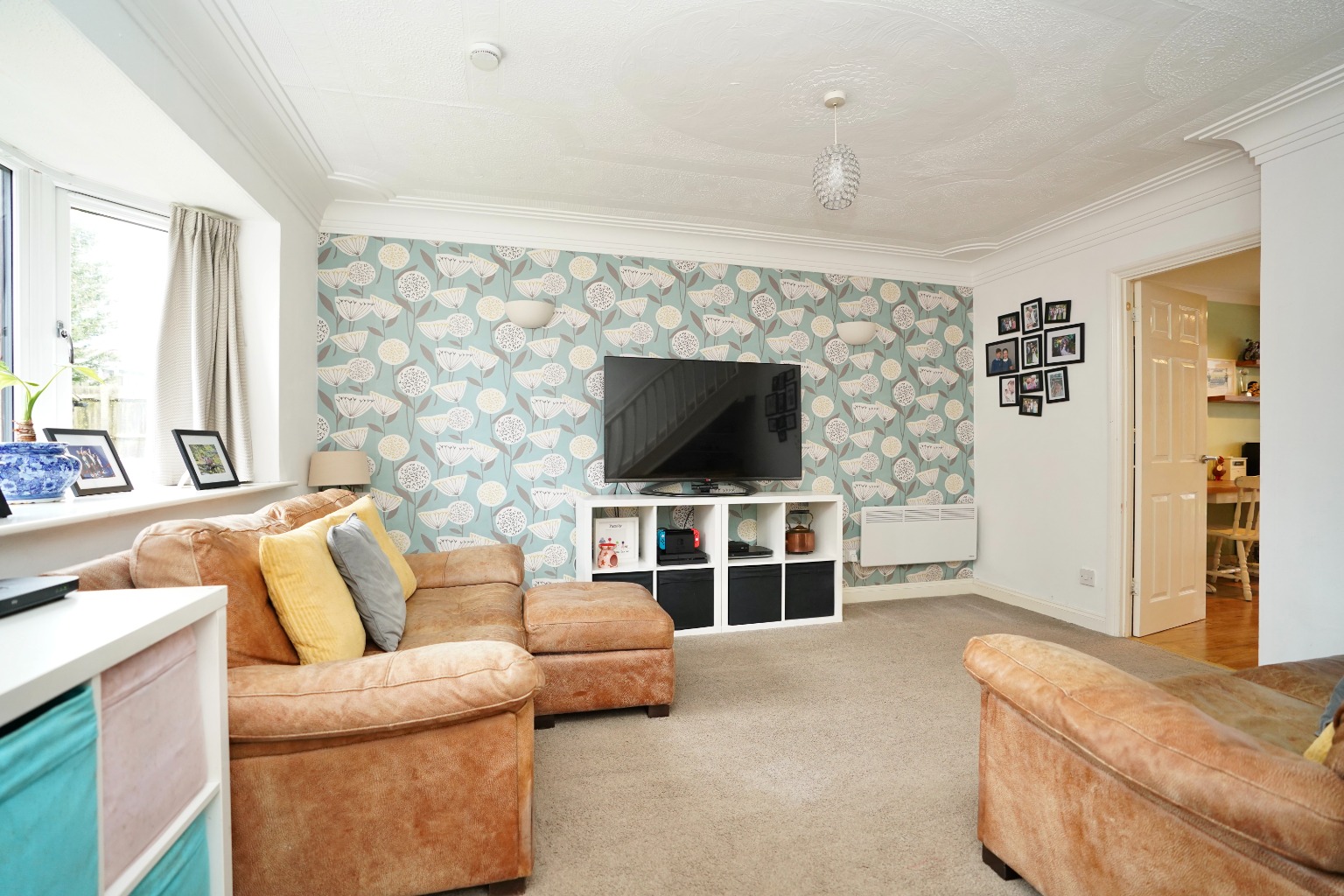 3 bed semi-detached house for sale in Hamden Way, Cambridge  - Property Image 5