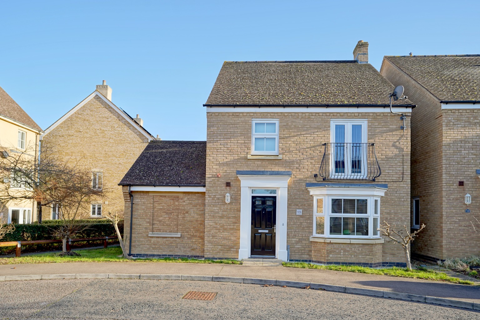 4 bed detached house for sale in North Lodge Drive, Cambridge - Property Image 1