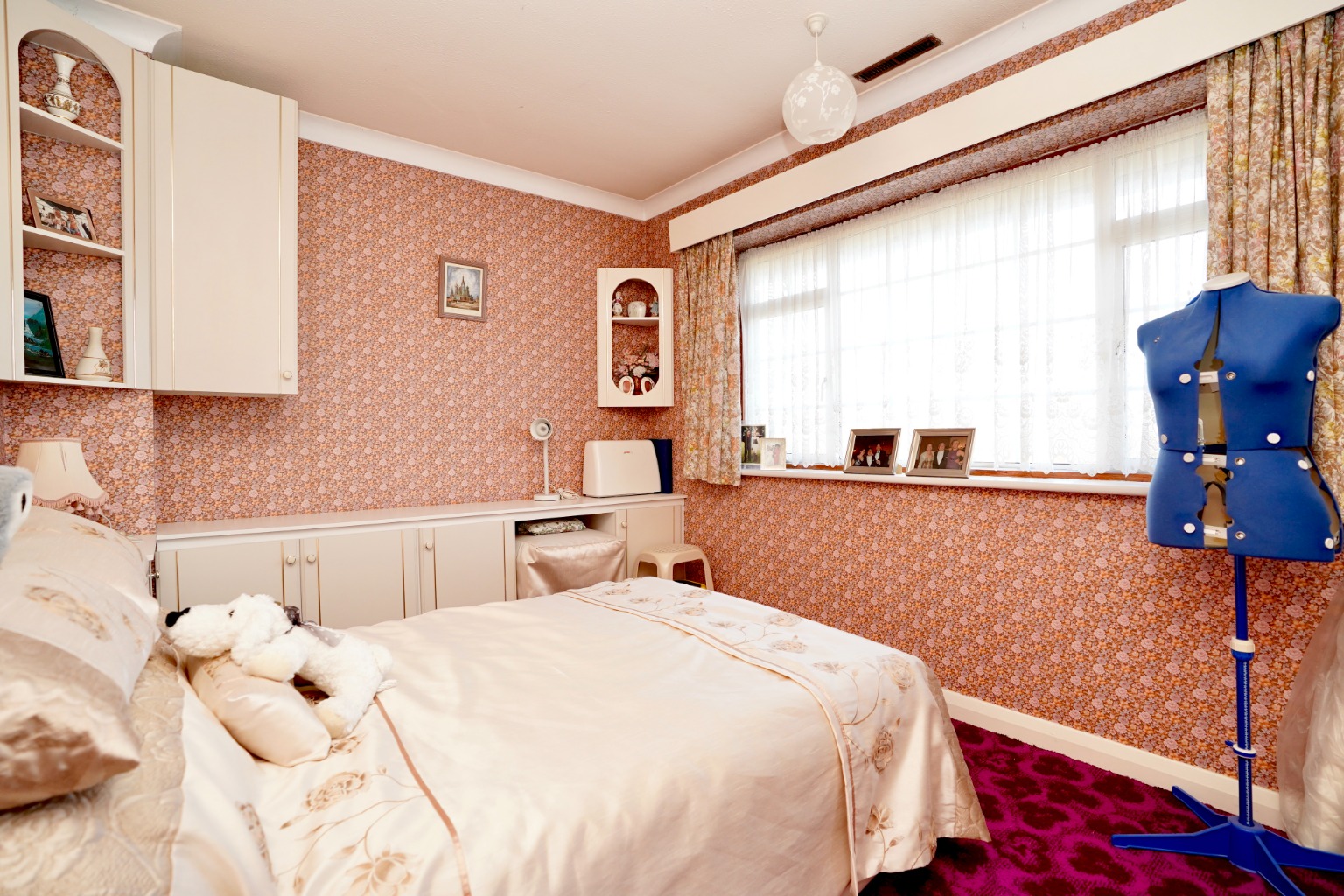 3 bed detached house for sale in Pennington Road, Huntingdon 13