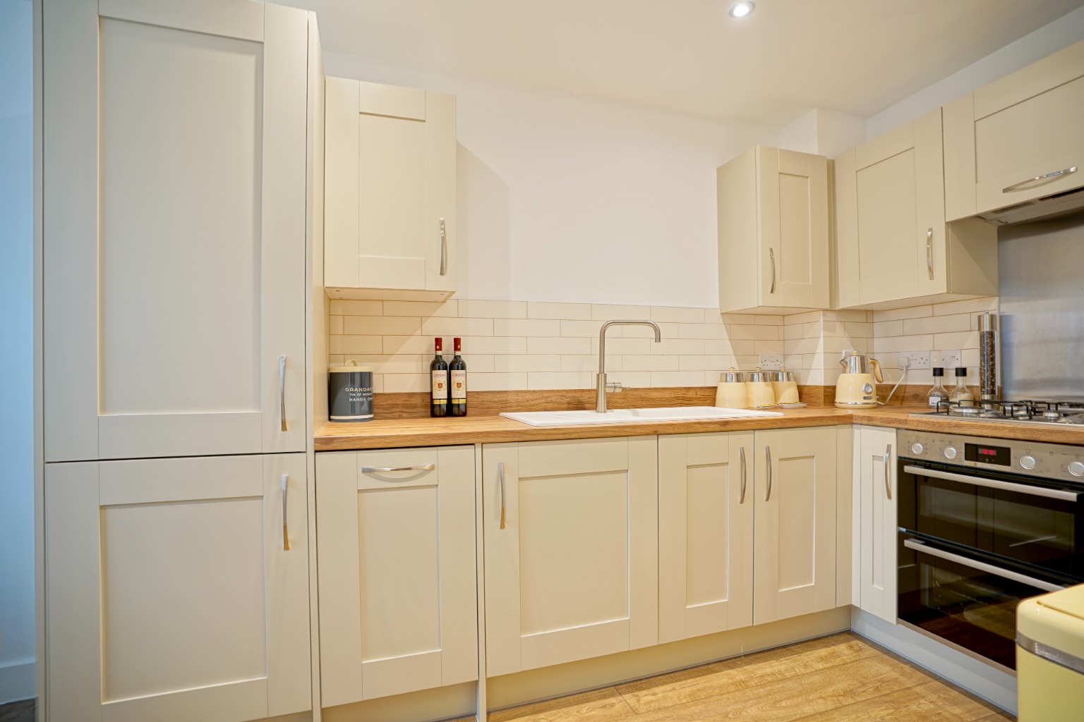 3 bed terraced house for sale in Jaric Lane, Cambridgeshire 1