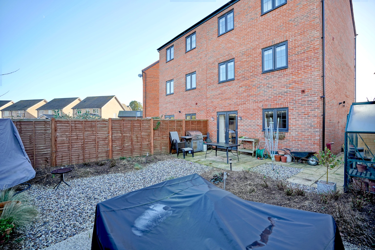 5 bed semi-detached house for sale in Badger Way, Huntingdon 14