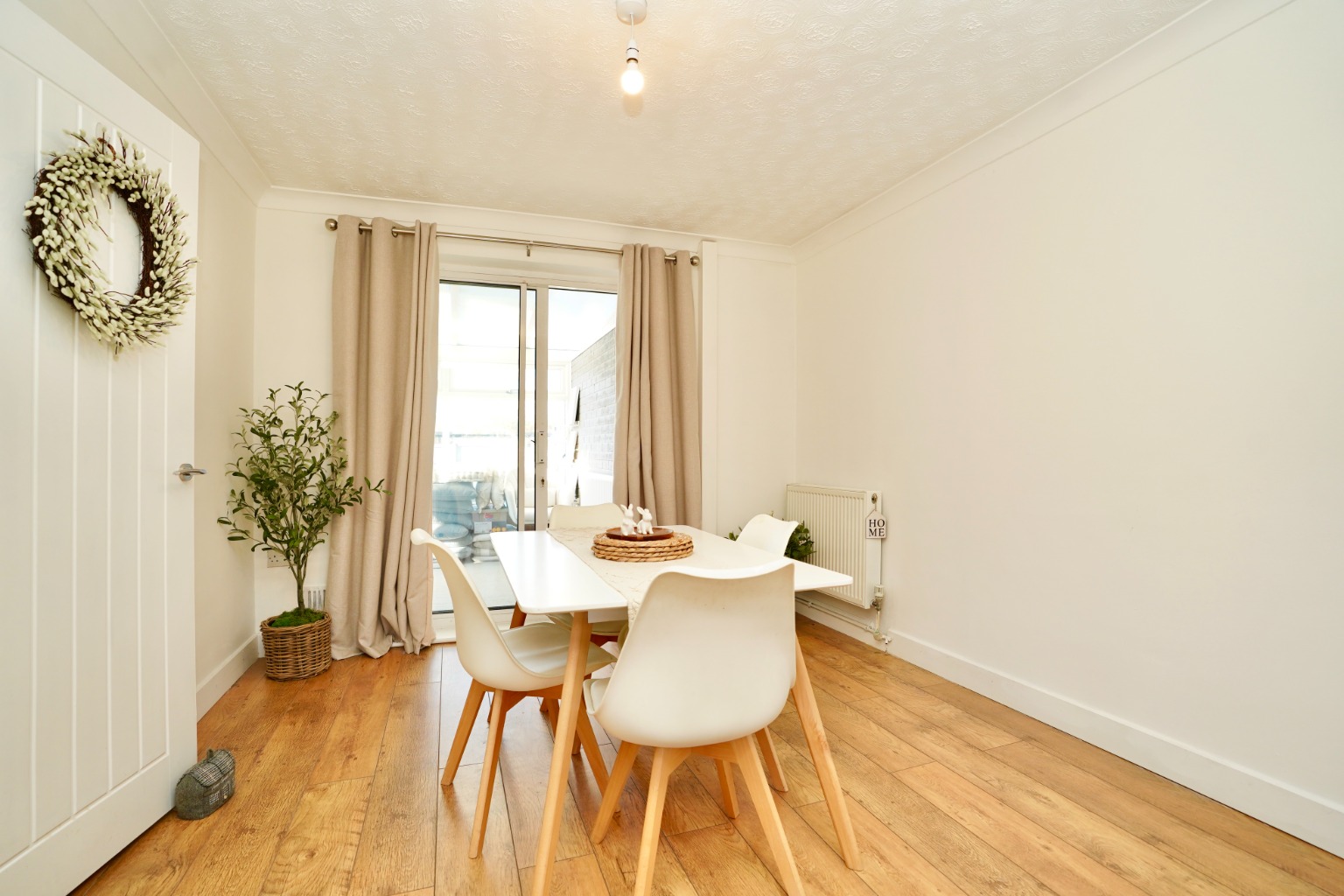 3 bed end of terrace house for sale in Park Road, Huntingdon 4