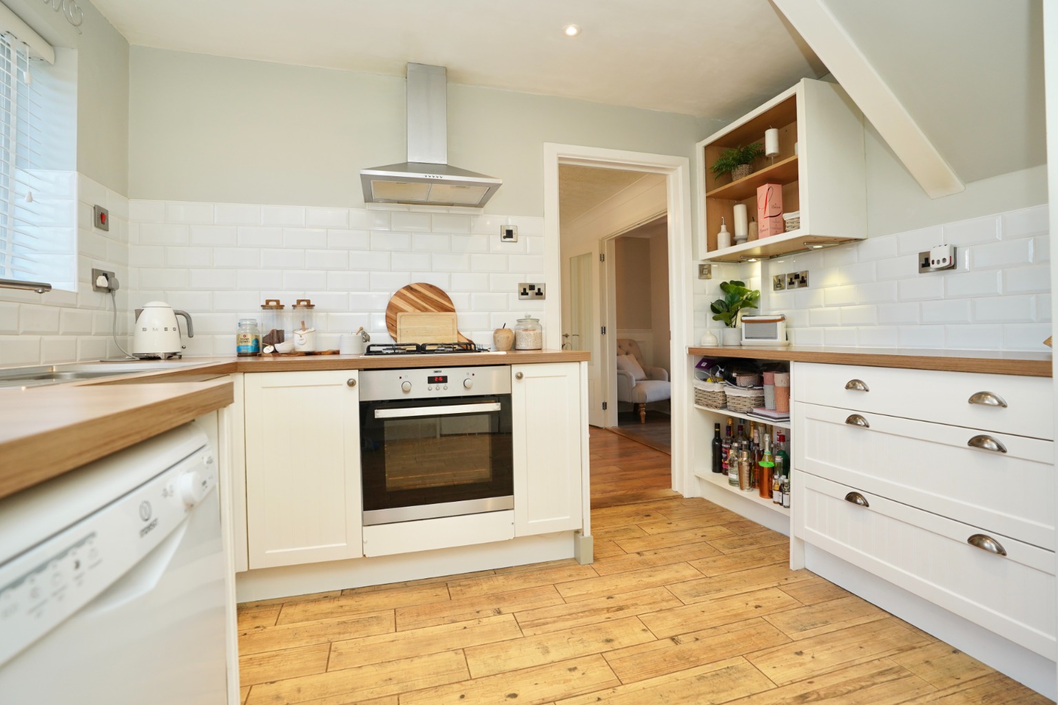 3 bed end of terrace house for sale in Park Road, Huntingdon 6