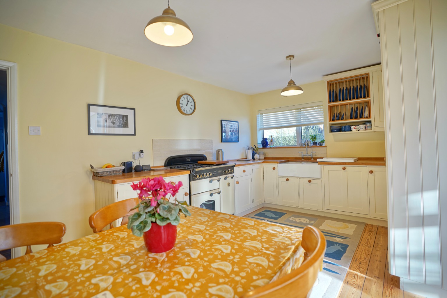 4 bed detached bungalow for sale in High Street, St Ives  - Property Image 9