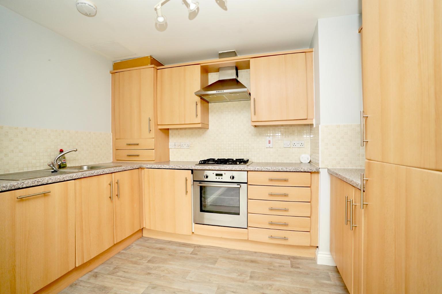 2 bed flat for sale in Leas Close, St. Ives 2
