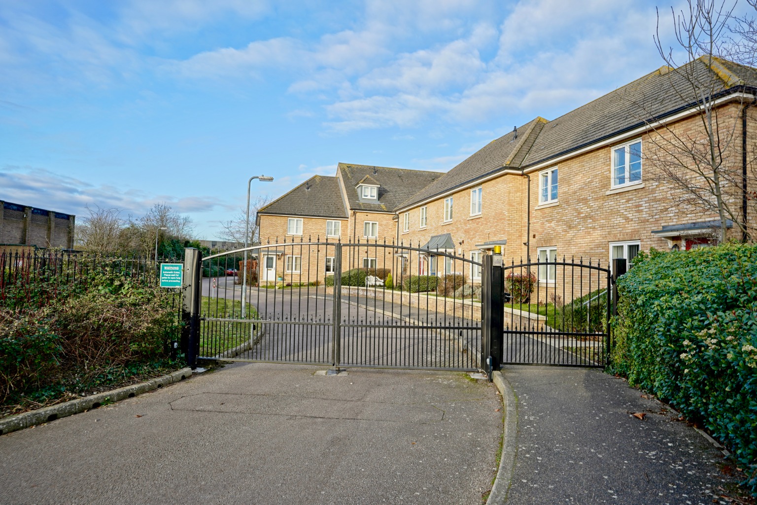 2 bed flat for sale in Leas Close, St. Ives 10